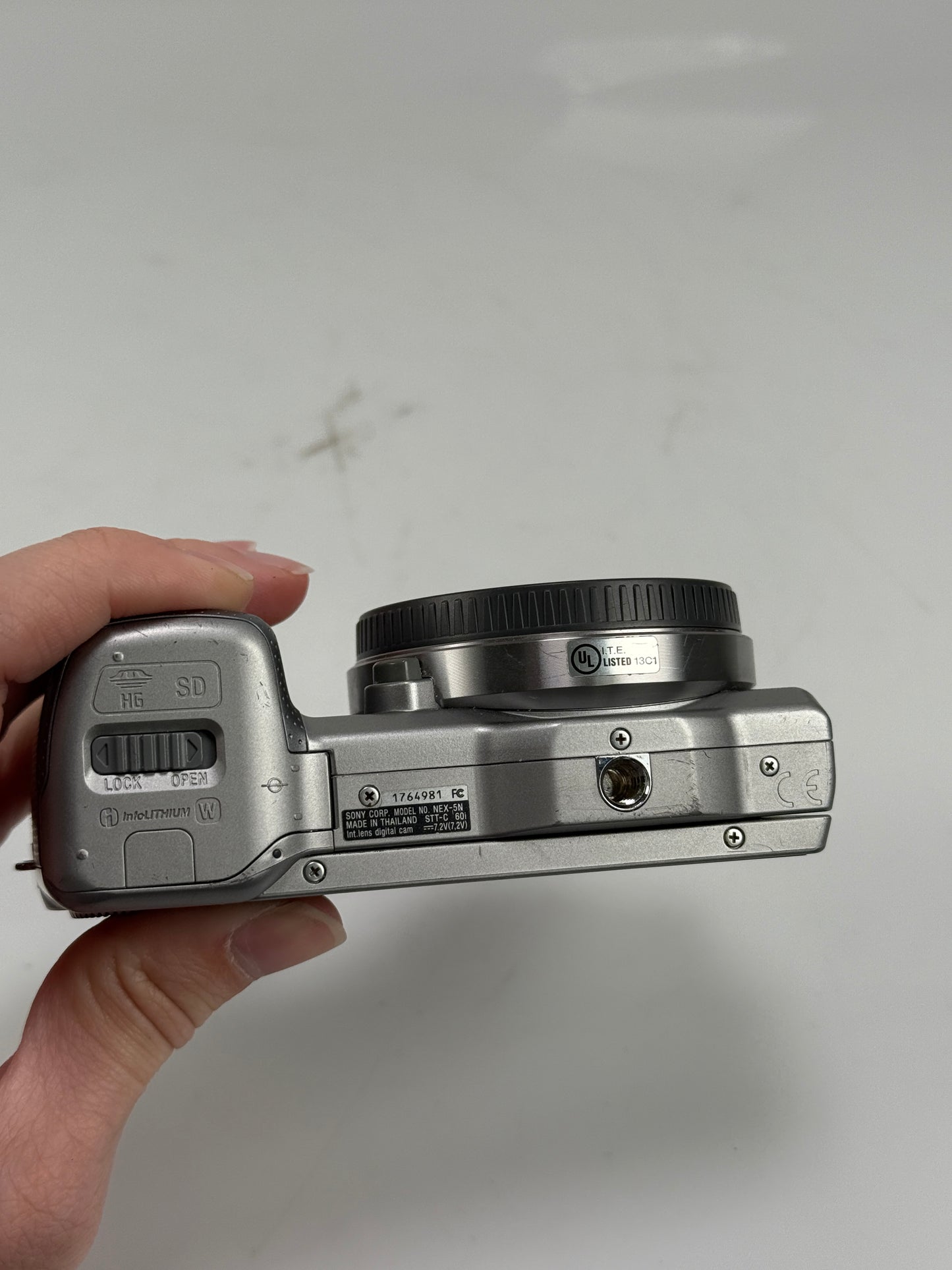 Sony Alpha NEX-5N 16.1MP black Digital Camera Body