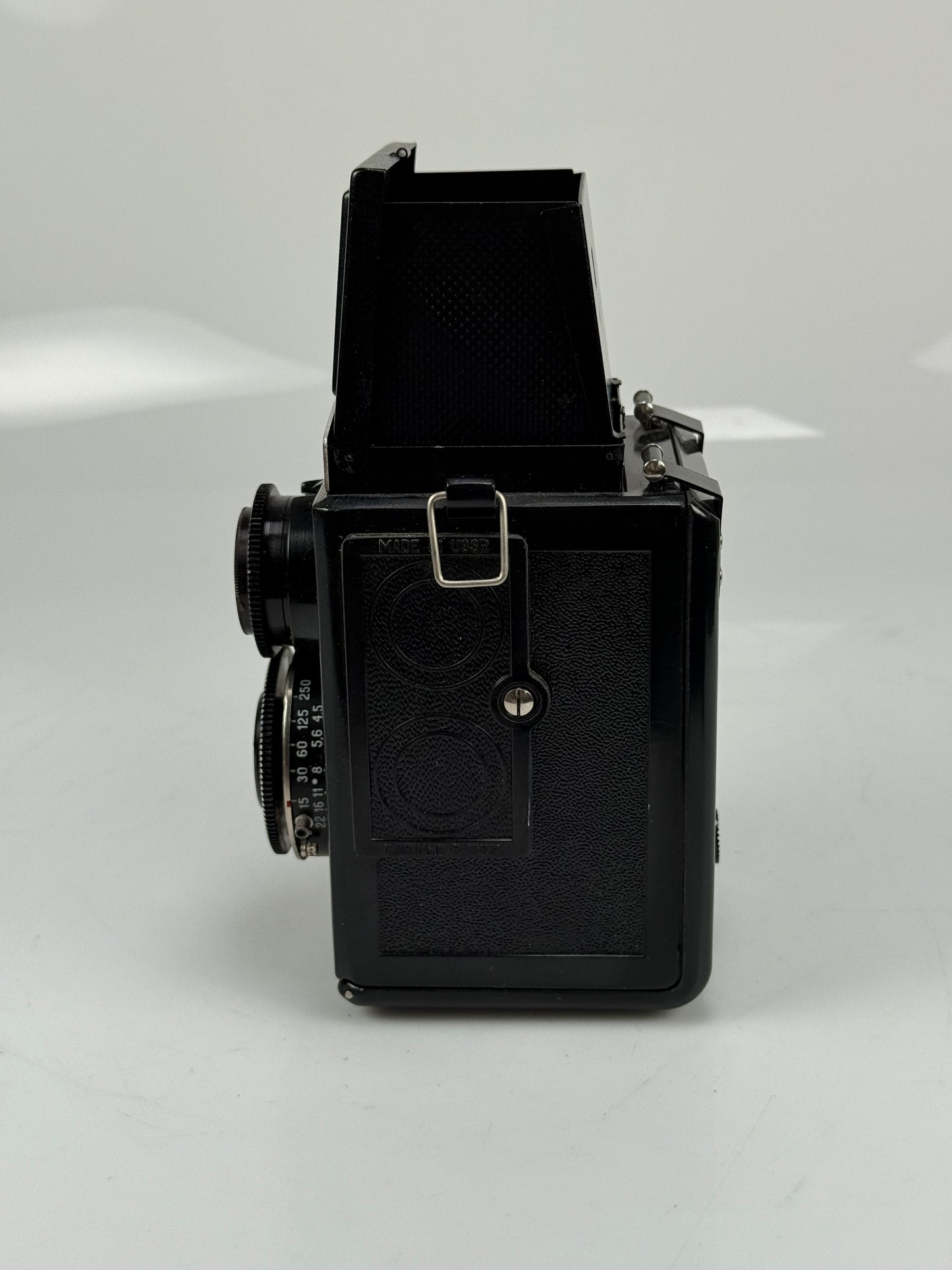 Lomo Lubitel 2 Soviet TLR Lens Medium Format Camera T-22 75 mm 4.5 lens