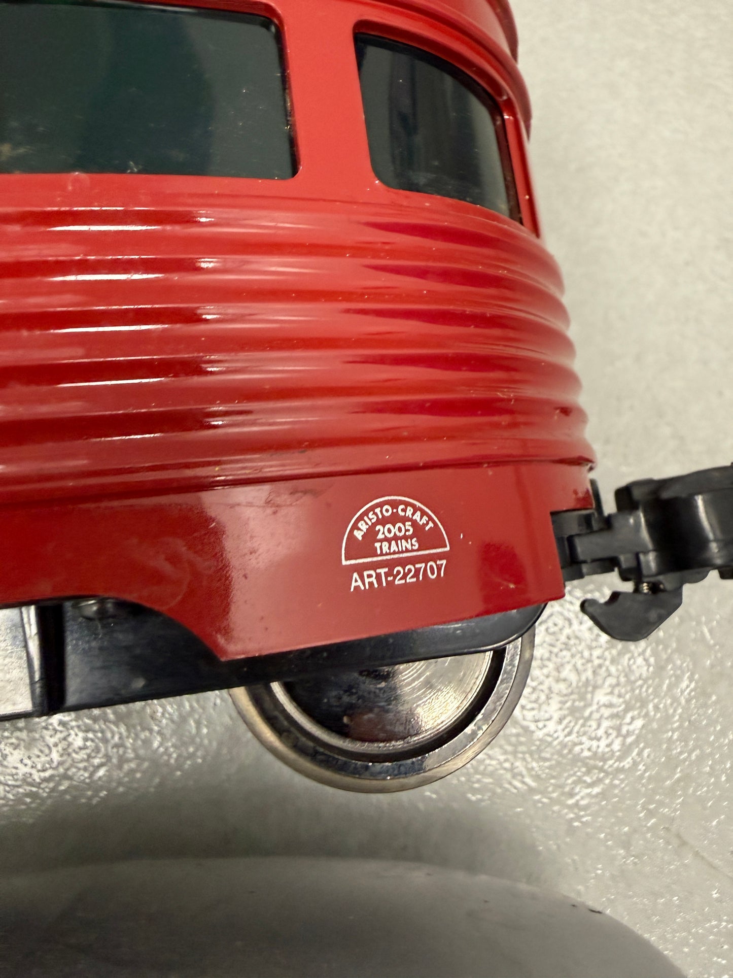 3 Aristo Craft G Scale 22707, 22705, 22709 Powered Eggliner Locomotive Lady Bug, oval office