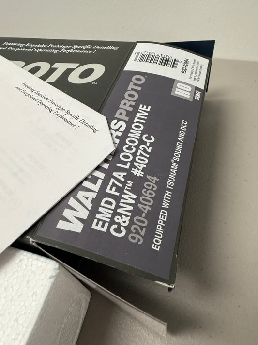 Walthers 920-40694 HO CNW EMD F7A Diesel Locomotive #4072C w/Sound & DCC