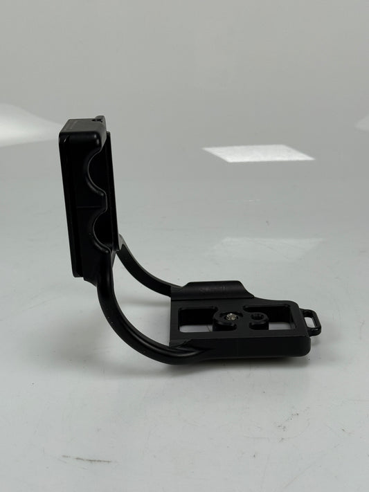 Kirk Enterprises BL - D3 L Bracket - Nikon D3 - Arca Swiss