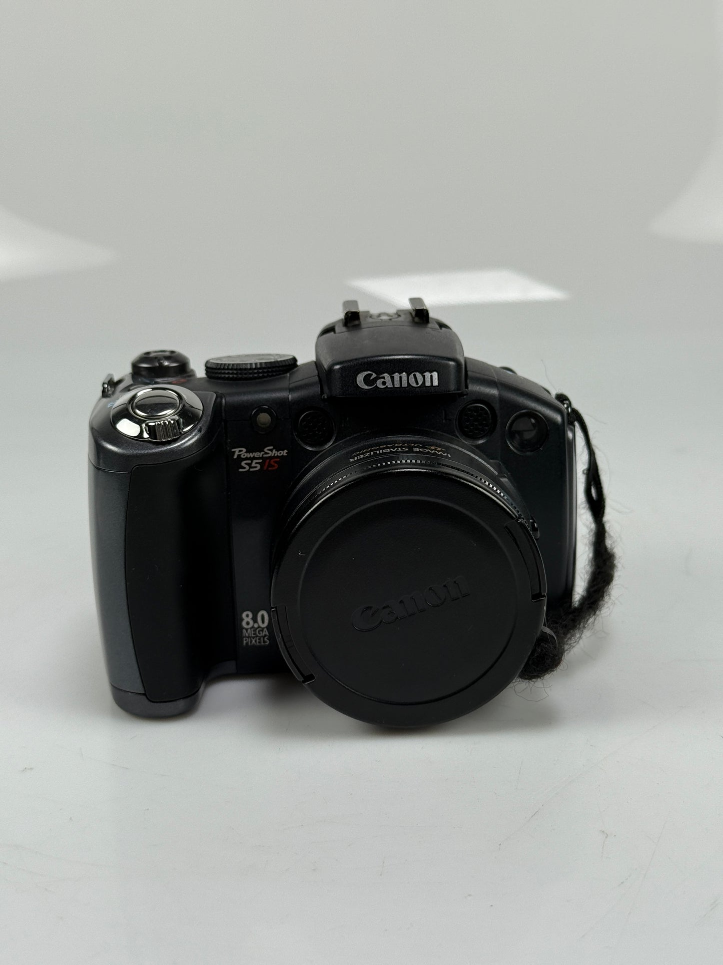 Canon PowerShot S5 IS 8.0MP 12x Zoom Flip Screen Compact Digital Camera