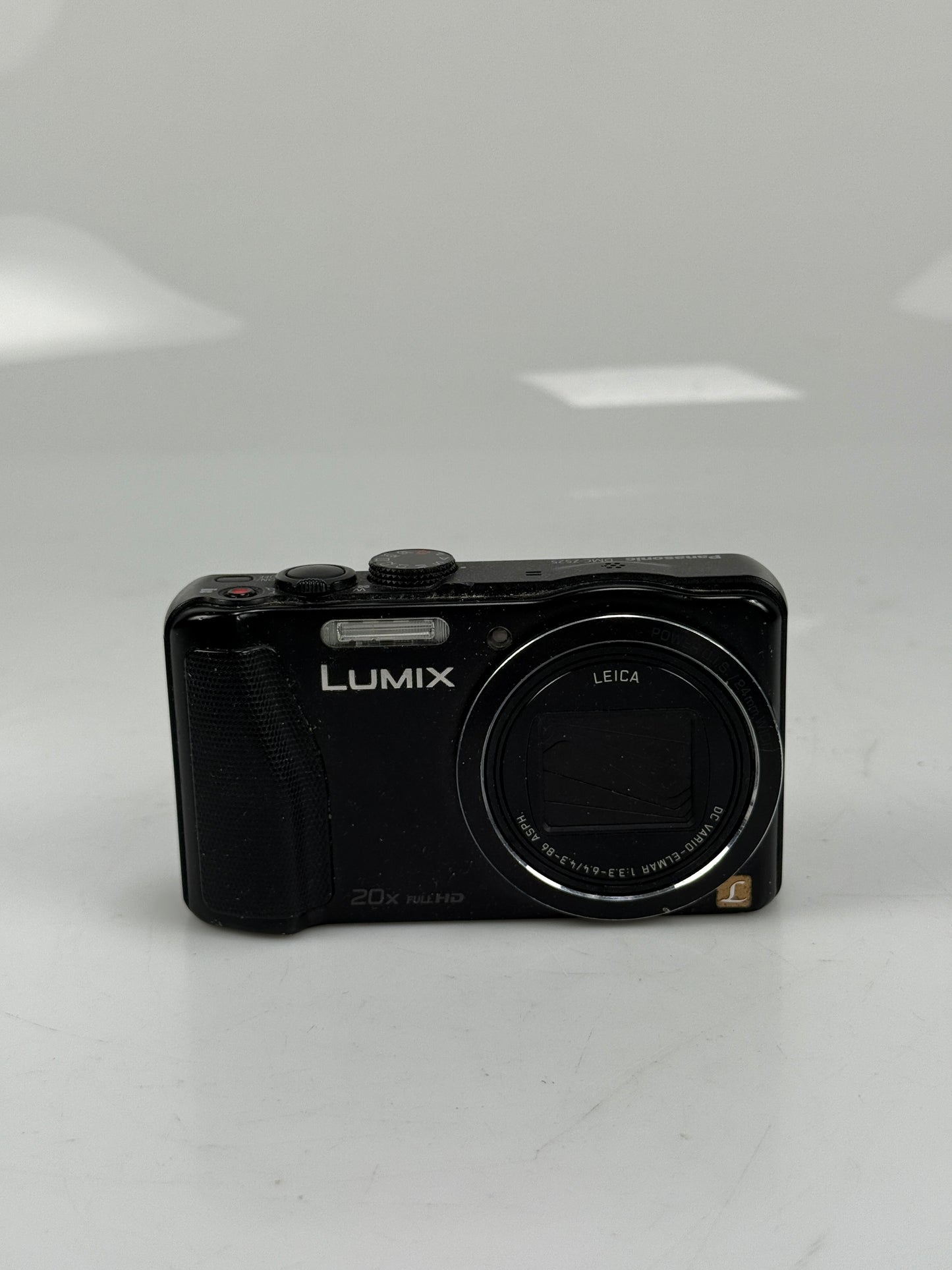 Panasonic LUMIX DMC-ZS25 16MP Digital Camera  20X Zoom