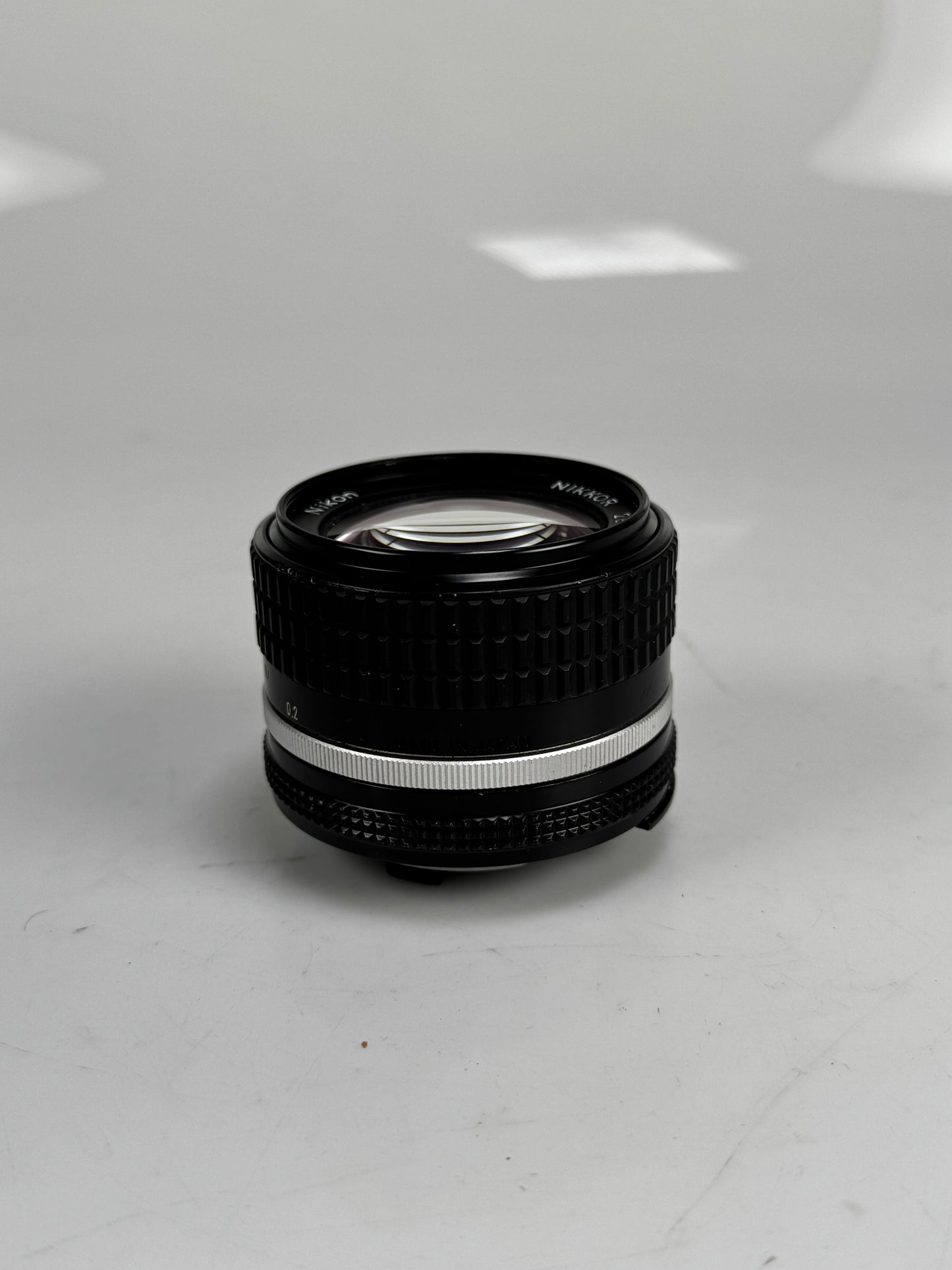 Nikon Ai-s ais Nikkor 28mm f2.8 Wide Angle MF Lens