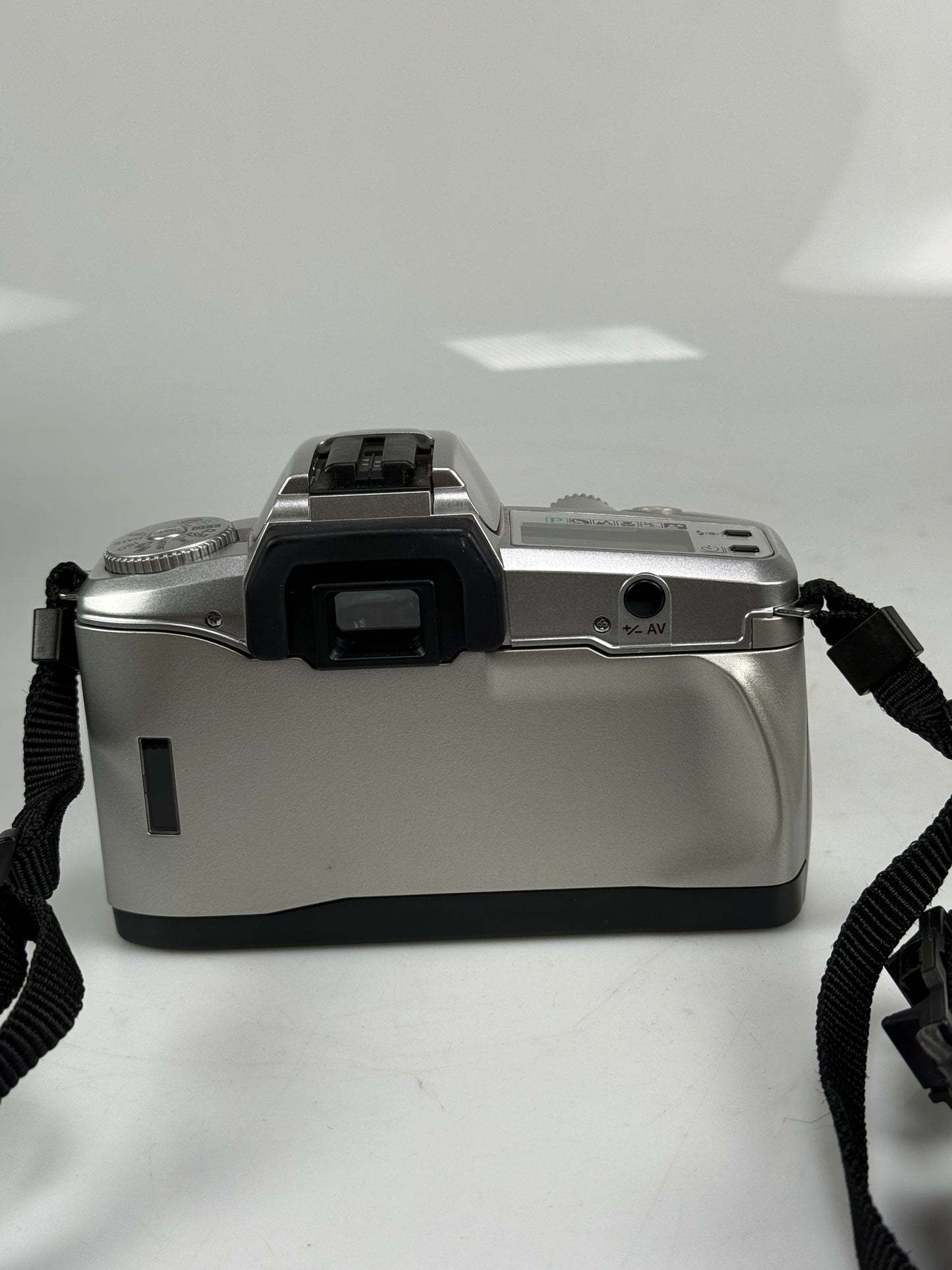 Minolta Maxxum 5D Date w/AF 28-100mm f3.5-5.6 d lens kit