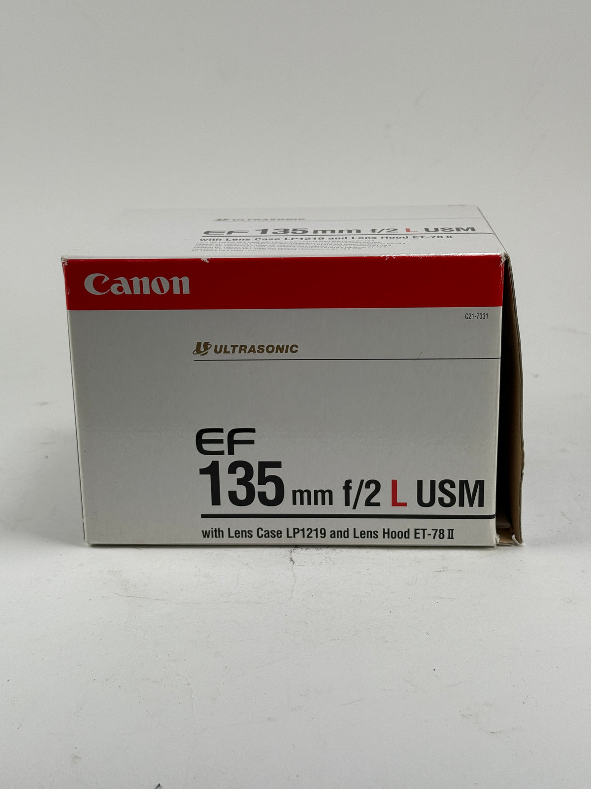 Canon EF 135mm f2 L USM lens