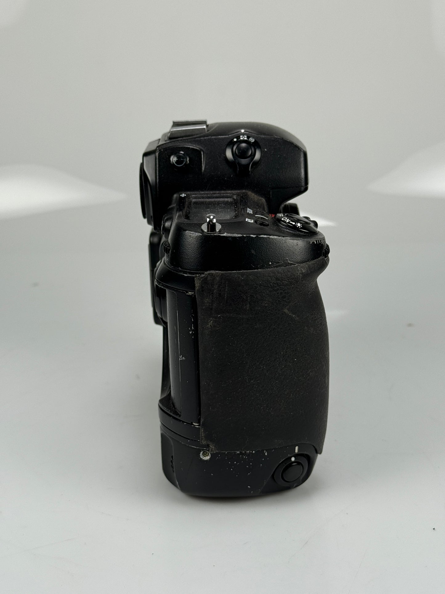 Nikon D1 Digital SLR Camera Body