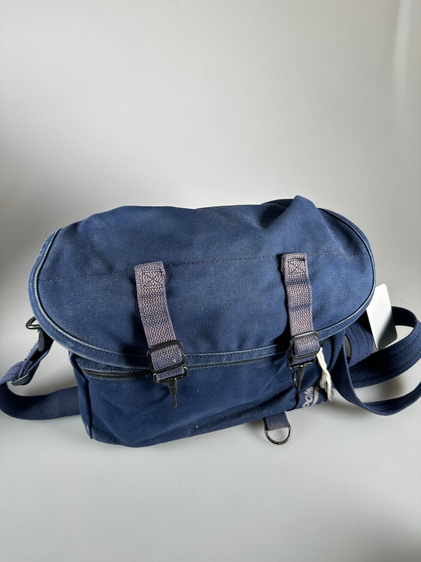 DOMKE F-6 CAMERA SHOULDER BAG IN Blue, with insert RARE