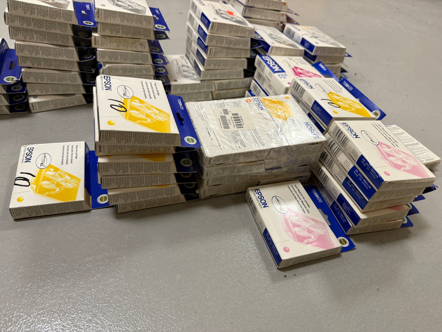 Genuine Epson lot of 79 epson 59 ink cartridges T059 style photo R2400