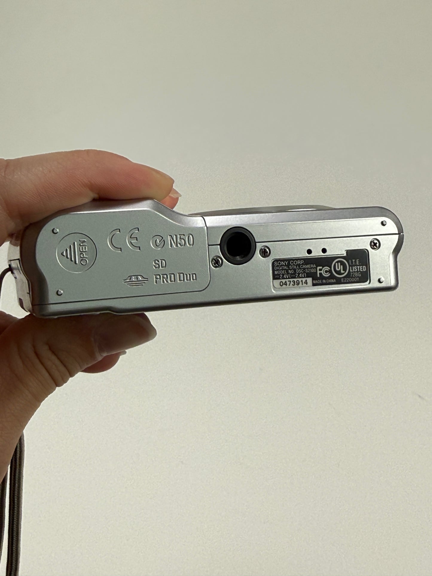 Sony Cyber-shot DSC-S2100 12.1MP Digital Camera Silver Point Shoot