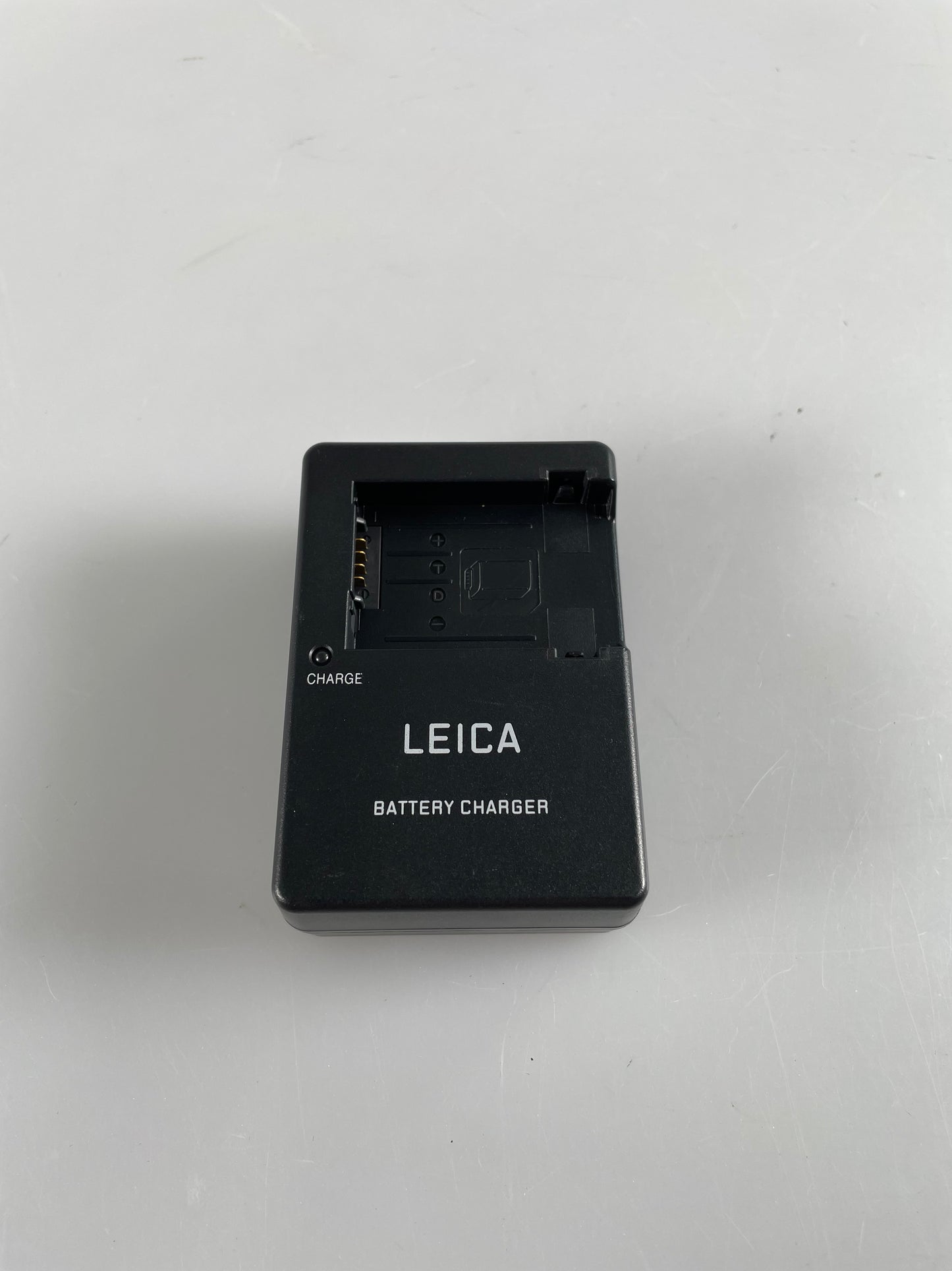 Leica Charger BC-DC9-U V-LUX 2 / V-LUX 3