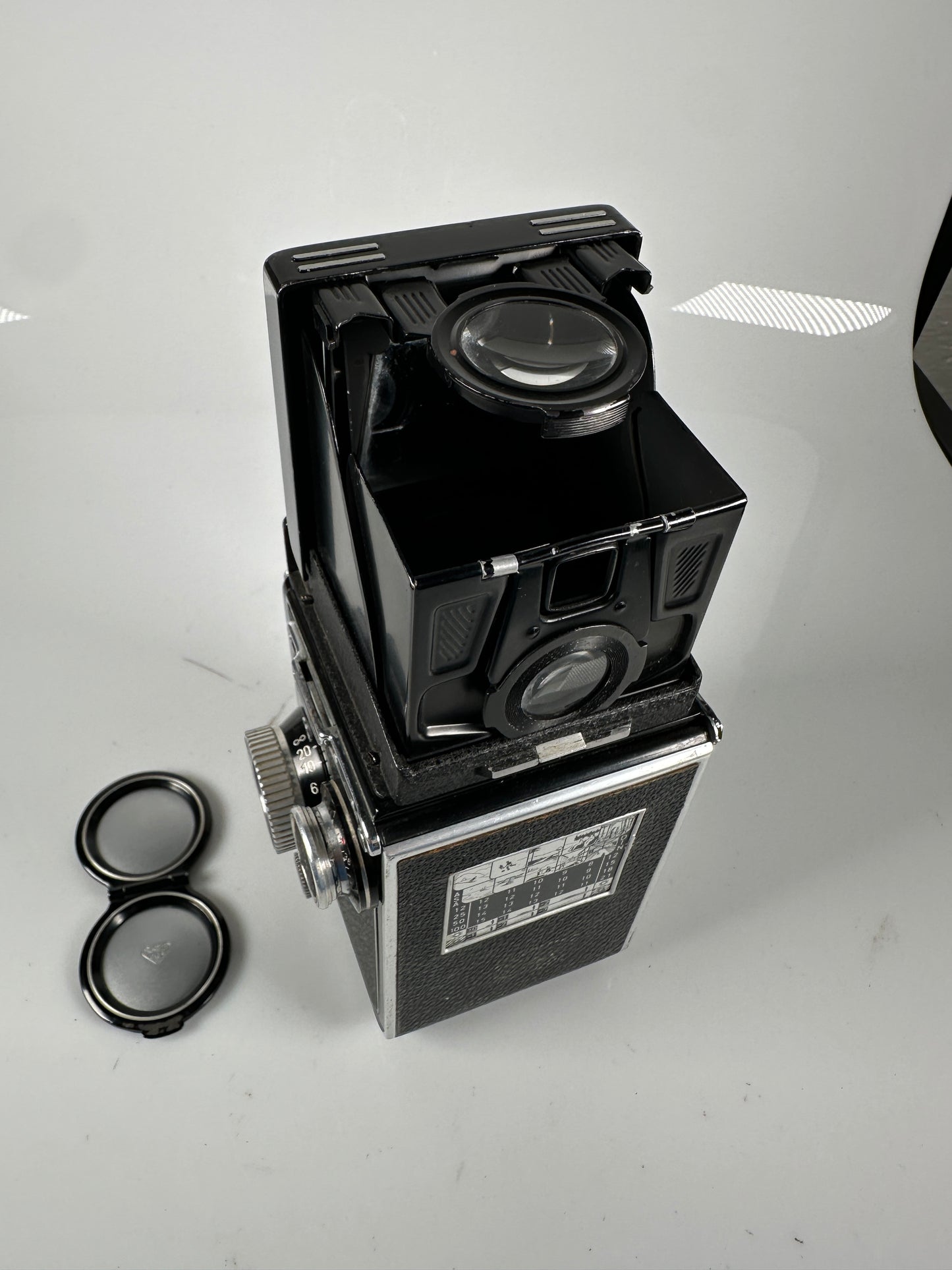 Rolleiflex 2.8D Medium Format Film Camera W/ Xenotar 80mm f2.8 Lens