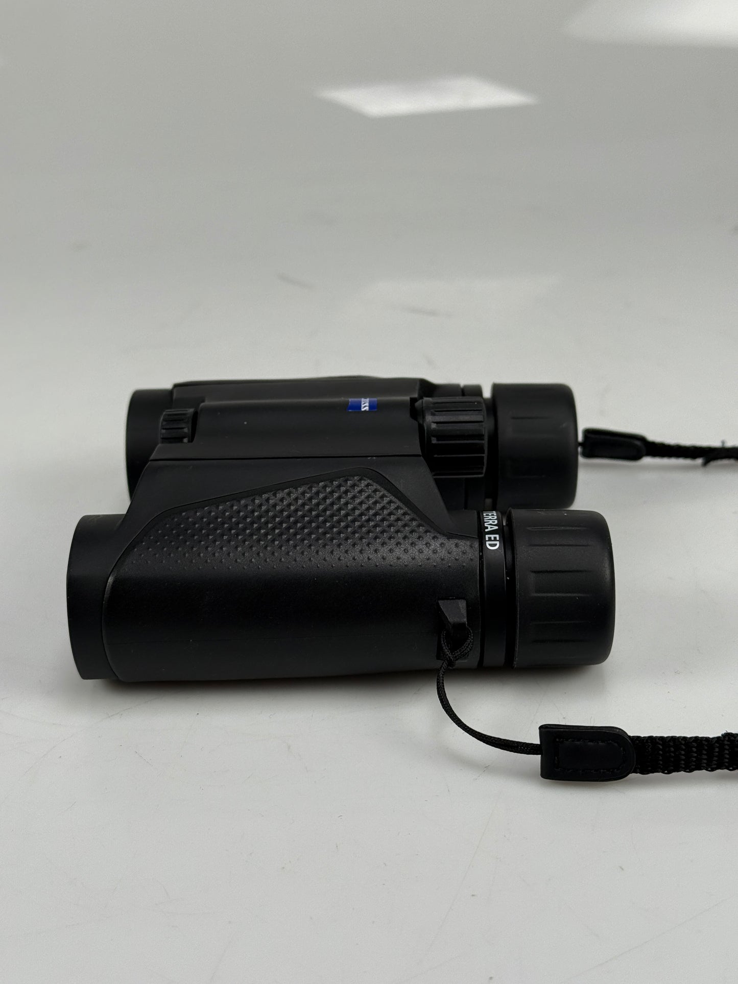 Zeiss Terra ED Pocket 8x25 Binocular - Black