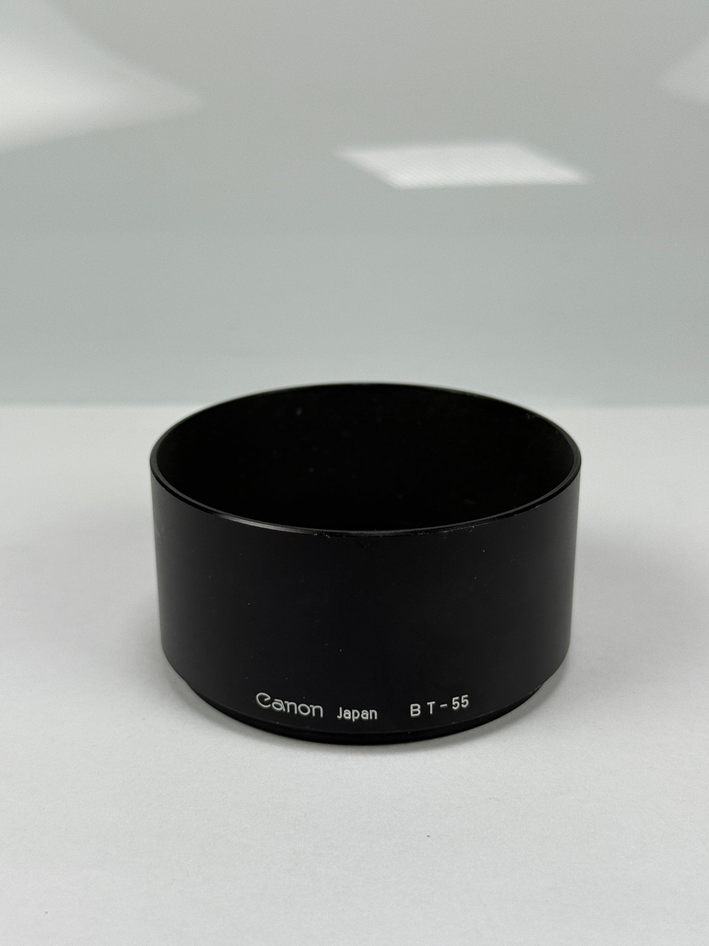 Canon BT-55 Lens Hood (for FD 85mm f1.8, FD 100mm f2.8, FD 135mm f3.5) metal