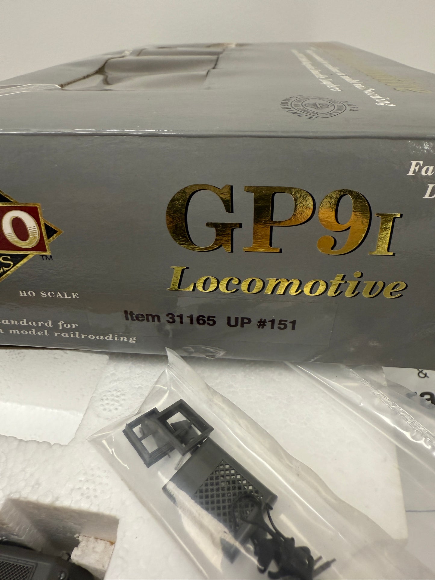 PROTO 2000 GP9I Union Pacific 151 Limited Edition HO Train Locomotive