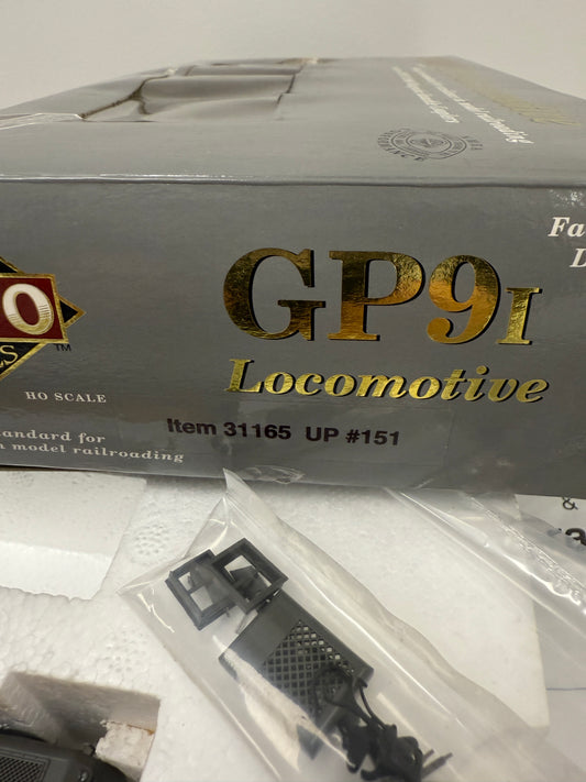 PROTO 2000 GP9I Union Pacific 151 Limited Edition HO Train Locomotive