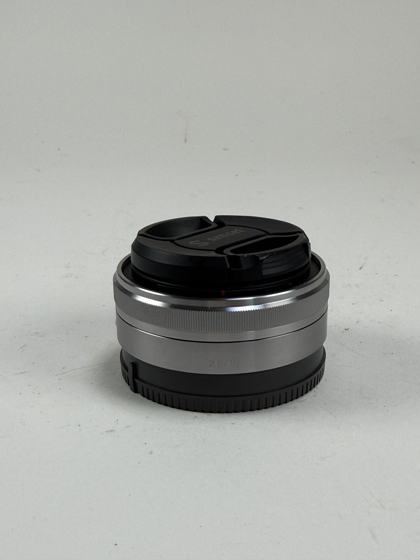 Sony SEL16F28 16mm F2.8 E Mount AF Lens silver