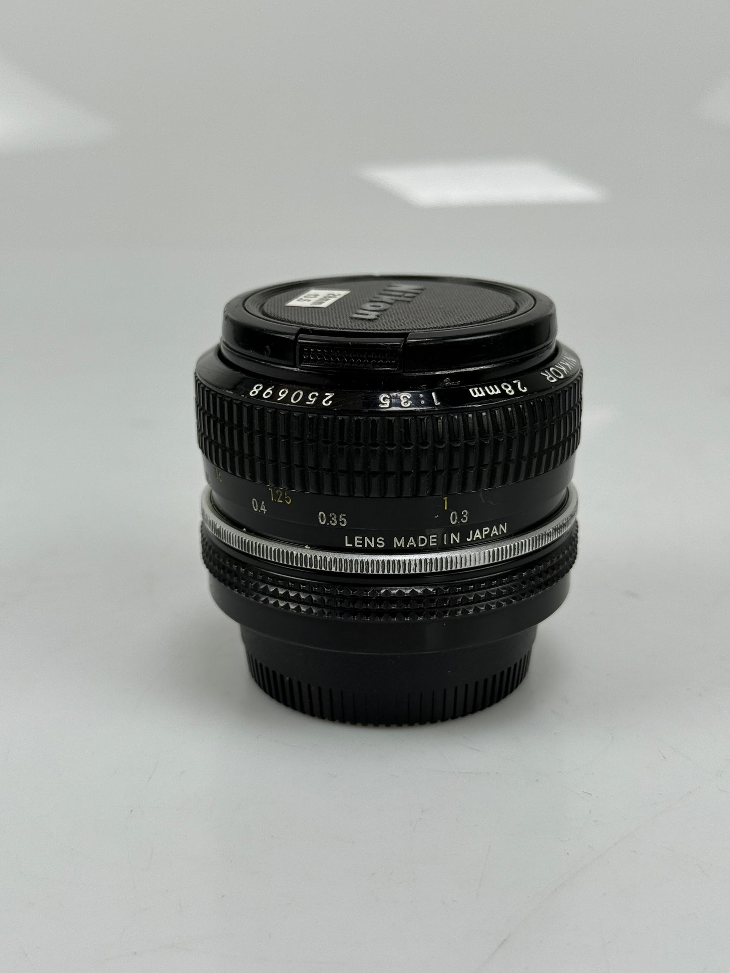 Nikon Nikkor 28mm f3.5 Non Ai Lens