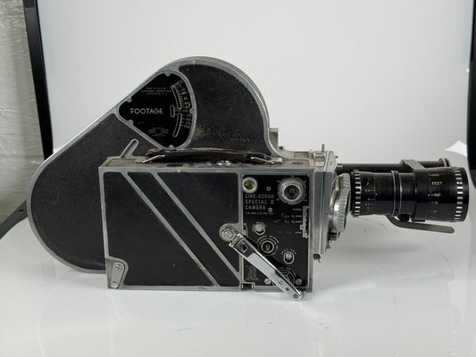 Vintage Cine Kodak Special II 16mm w/ Zoomar 1-3 inch f2.8 lens Film Camera