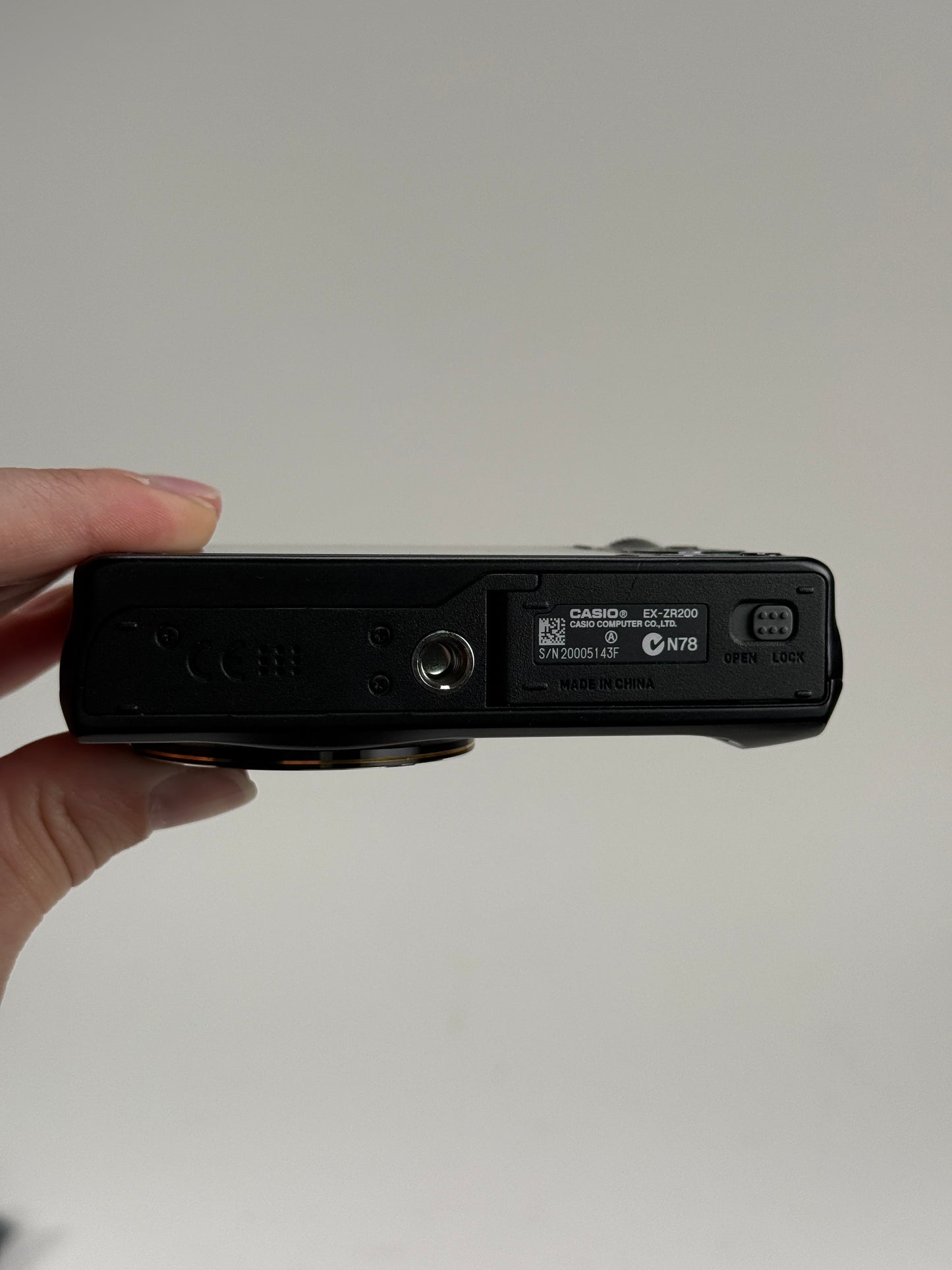 Casio EXILIM EX-ZR200 16.1MP 12.5x Optical Zoom Digital Camera Black