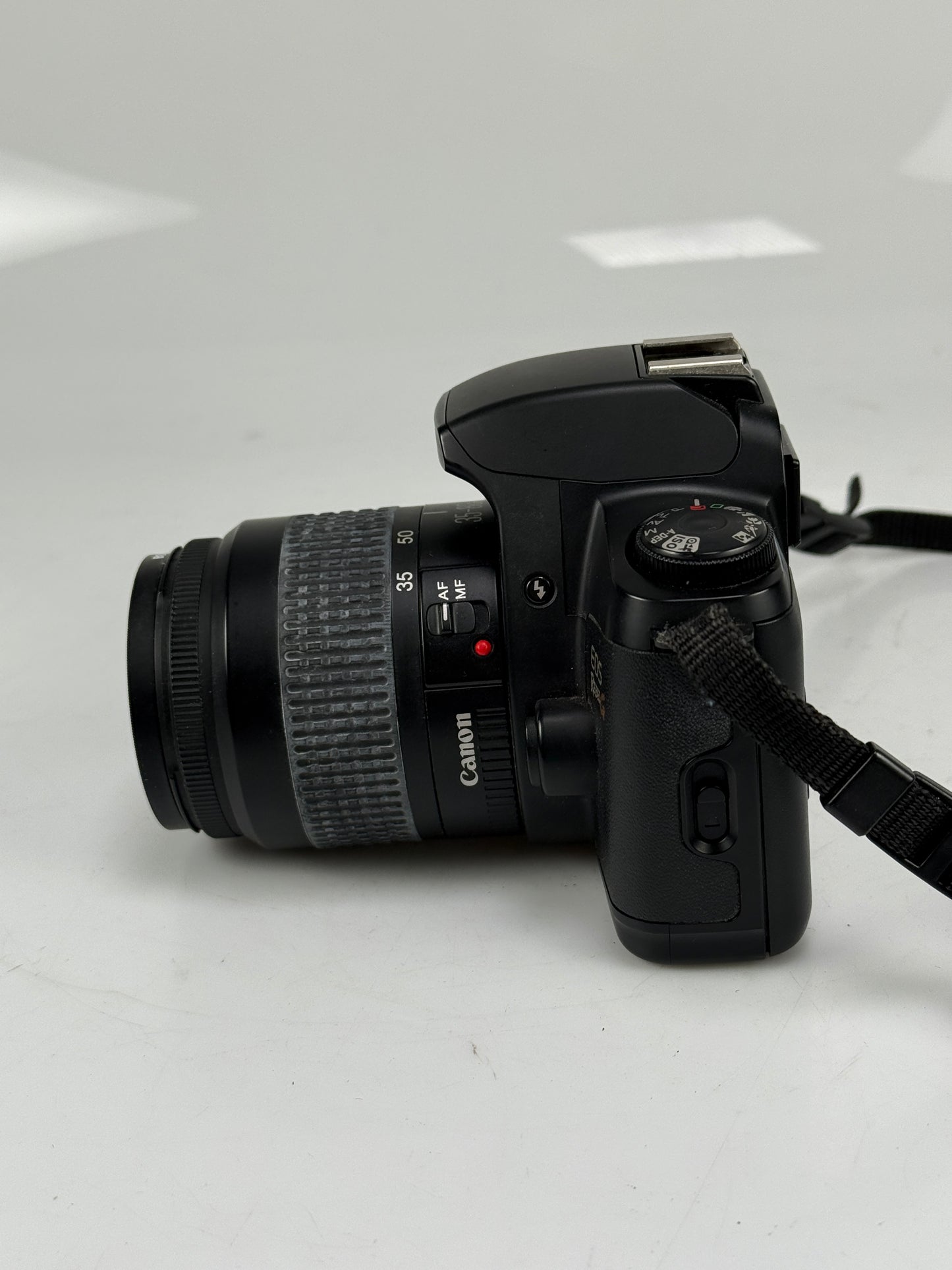 Canon EOS Rebel G 35mm SLR Film Camera kit with 35-80mm lens