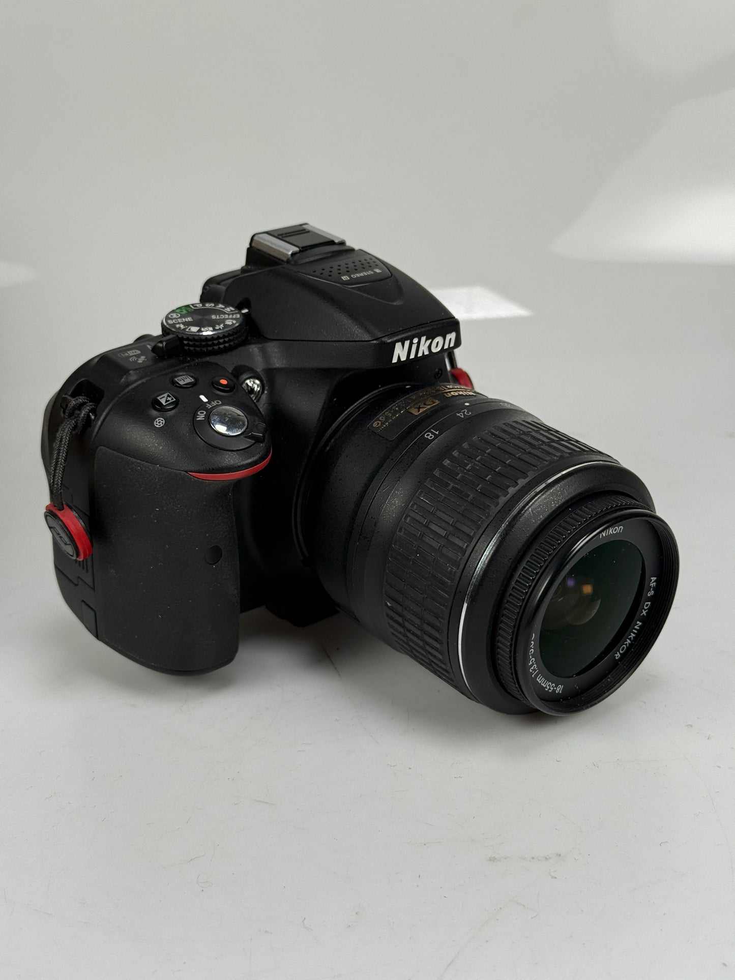 Nikon D5300 24.2MP DSLR Camera with 18-55mm VR Lens