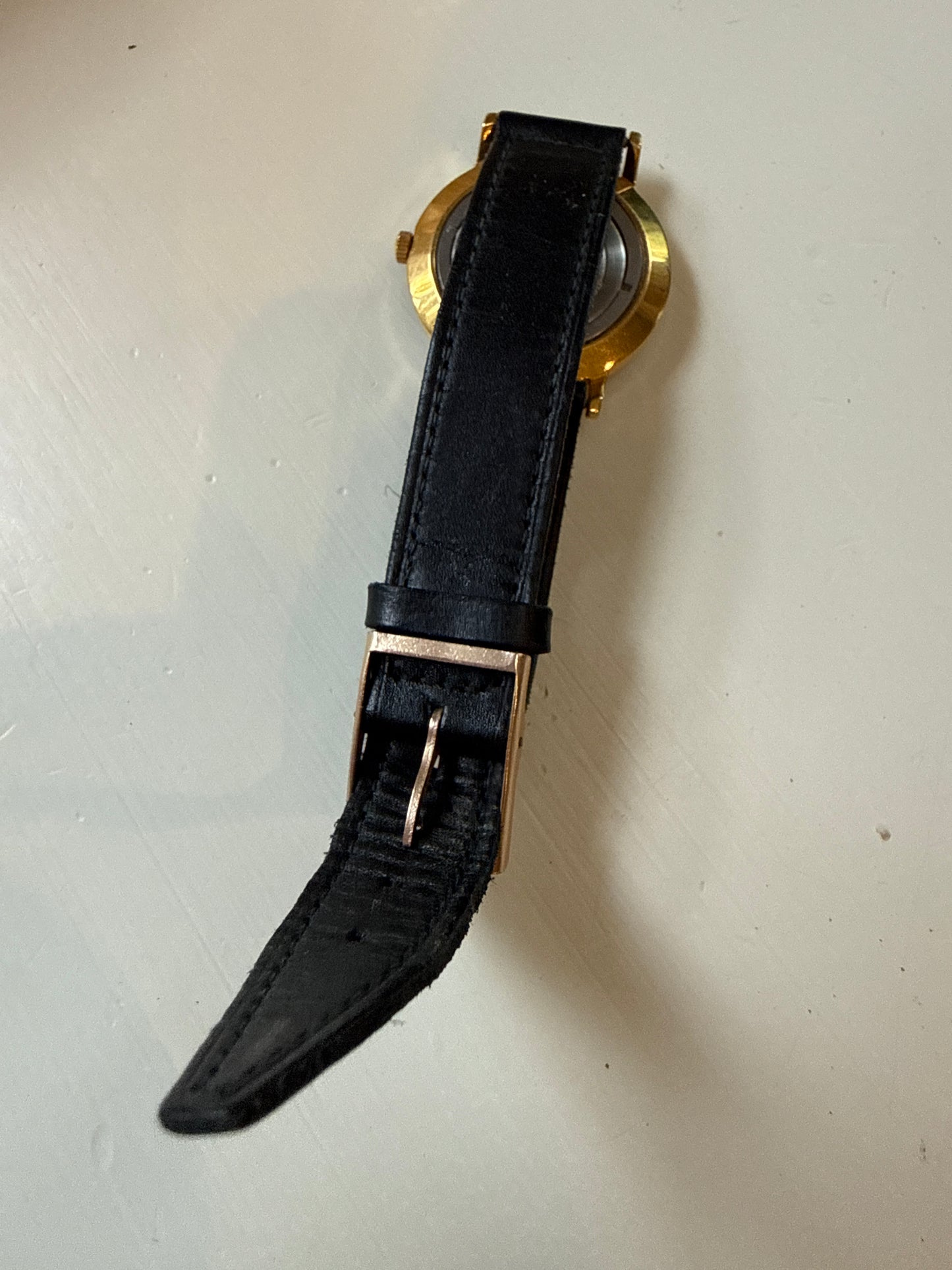 Luch de Luxe Ultra Slim Wrist Watch Soviet Men's Vintage Mechanical Watch USSR