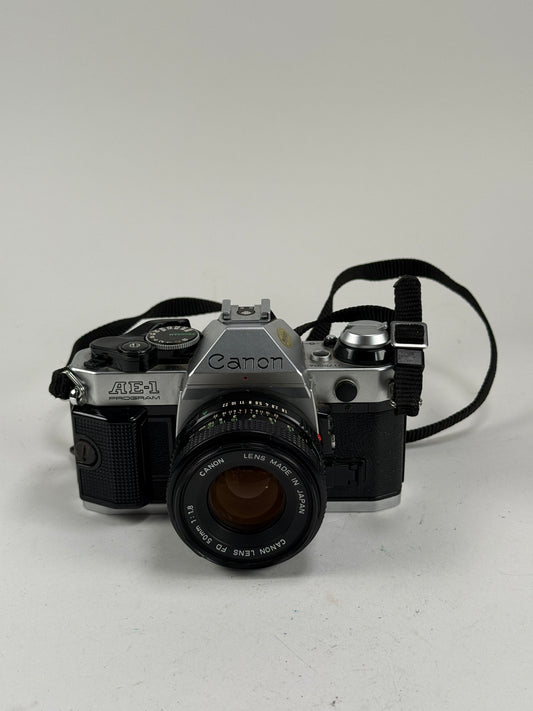 CANON AE-1 PROGRAM chrome SLR 35mm Film Camera with 50mm f1.8 FD KIT