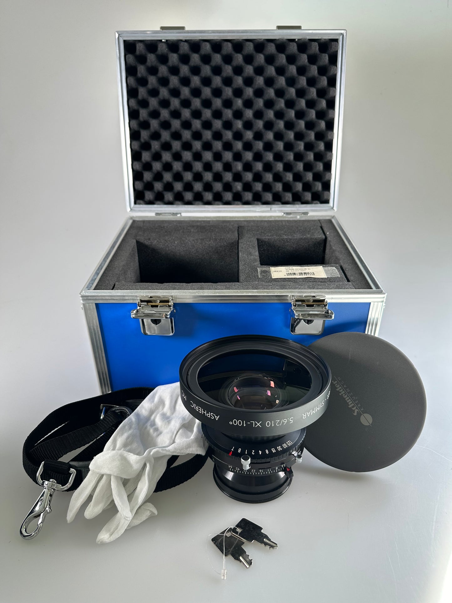 Schneider 210mm f5.6 XL Super Symmar Aspheric MC Lens 8x10 with Case