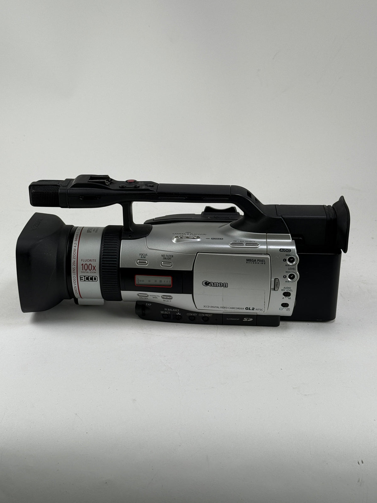 Canon DM-GL2 A Silver Lightweight MiniDV 3CCD Digital Video Camcorder