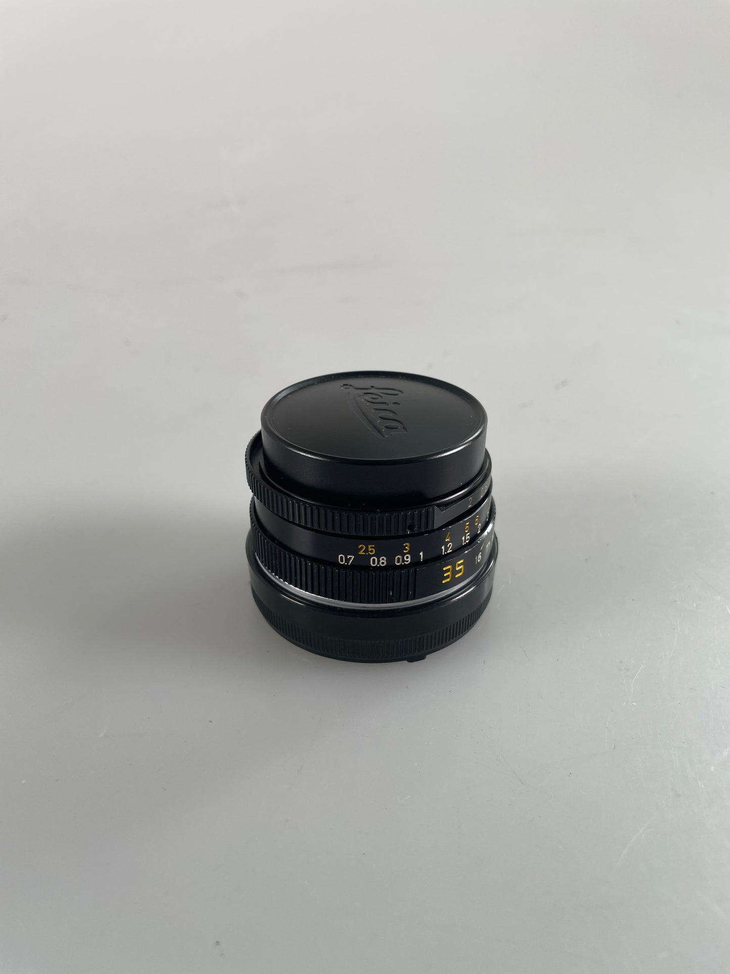 Leitz Leica Summicron-M 35mm F2 11310 version IV King of Bokeh V4