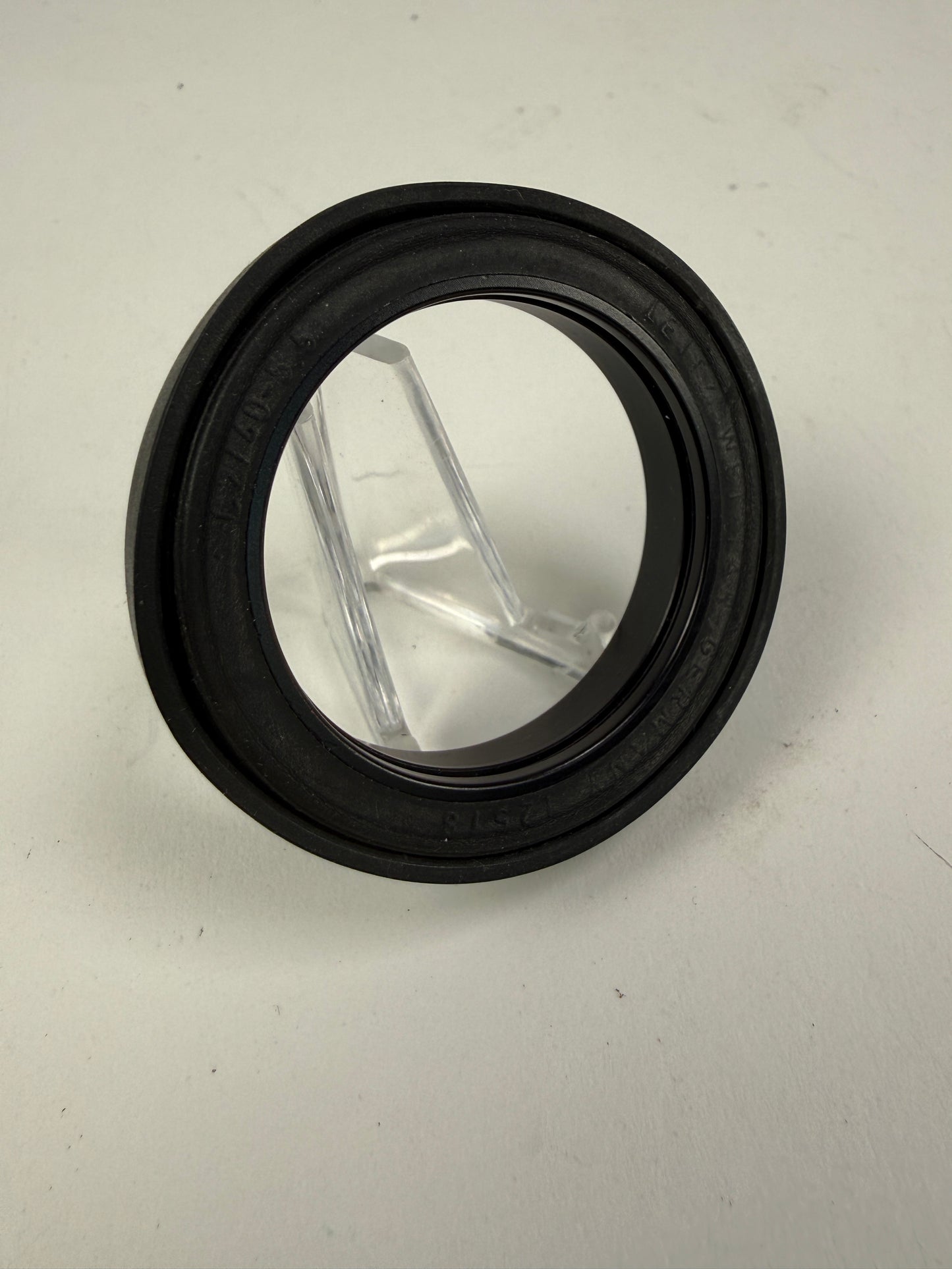 Leica rubber lens hood shade 12518 for summicron 40mm f2 CL