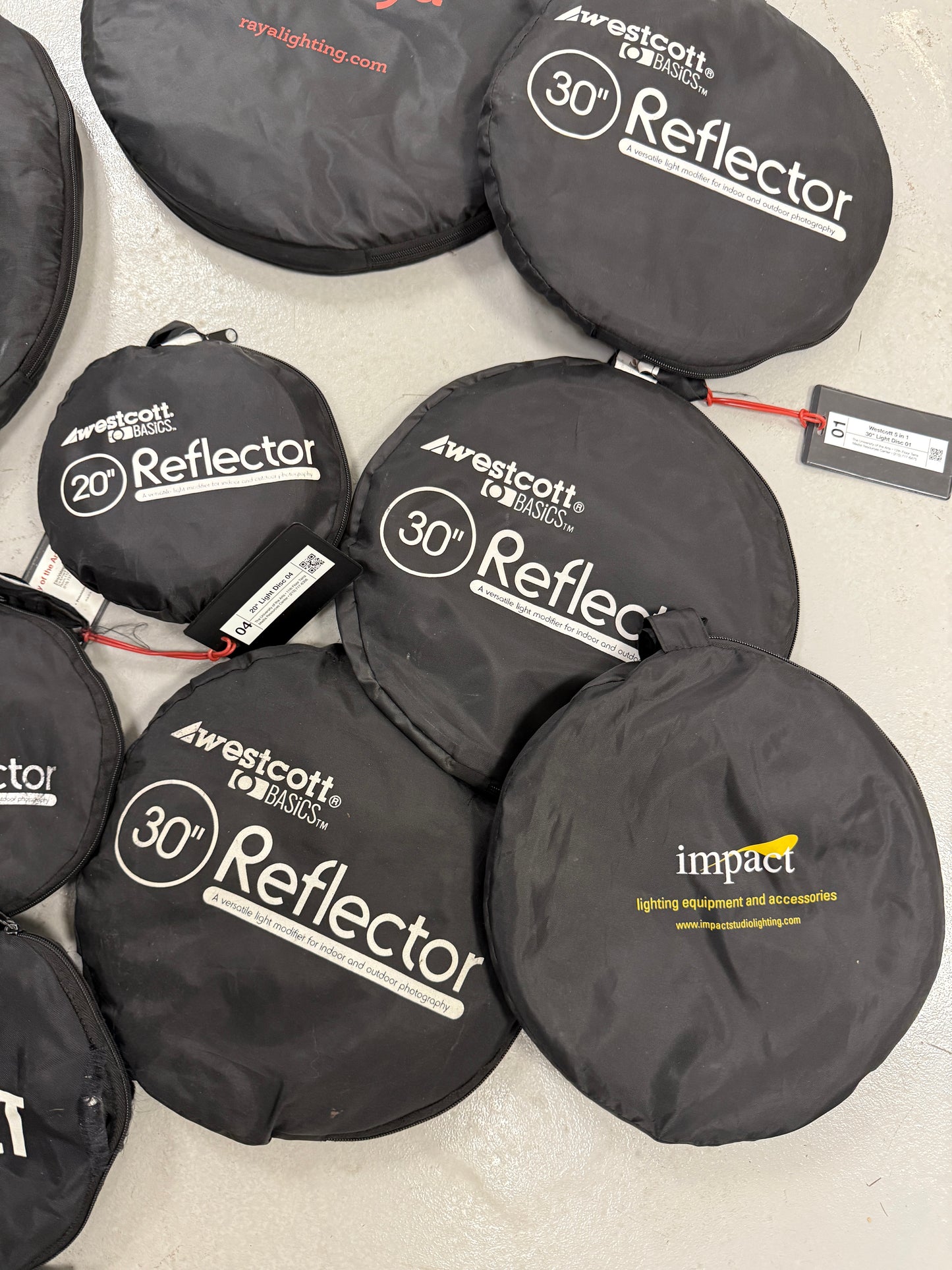 Large lot of light lighting equipment reflector Westcott, impact, calumet, raya