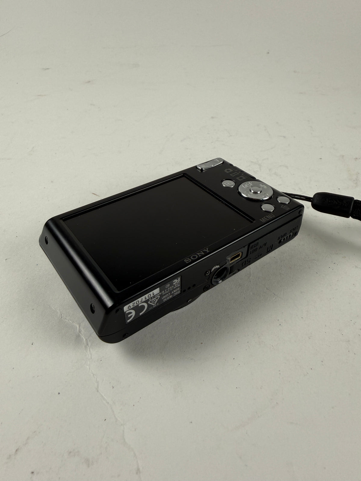 Sony DSC-W830 CyberShot 20.1MP Digital Camera 8x Zoom Black