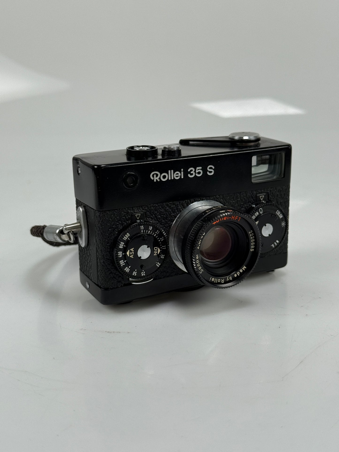 Rollei 35 S 35S 40mm Sonnar f2.8 HFT Lens black