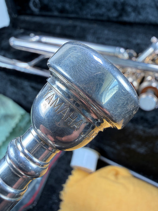 Yamaha Silver Trumpet YTR4320ST with case and 11C4-7C mouthpiece