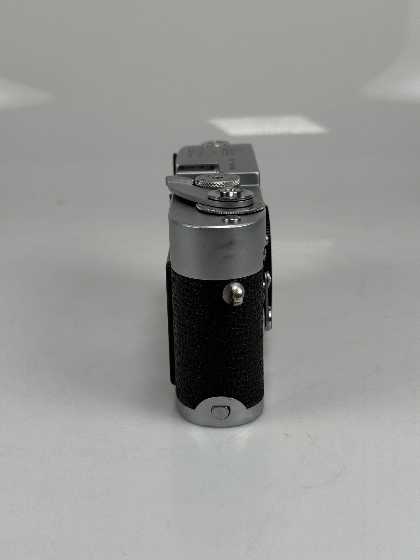 Leica M2 w/ Self Timer Chrome 35mm rangefinder film camera body