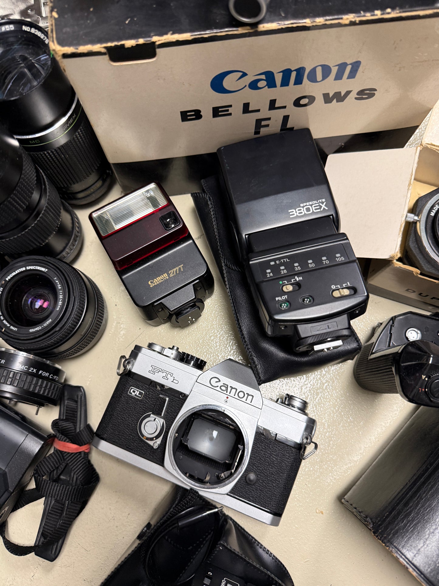 Canon camera equipment lot lens, flash, case