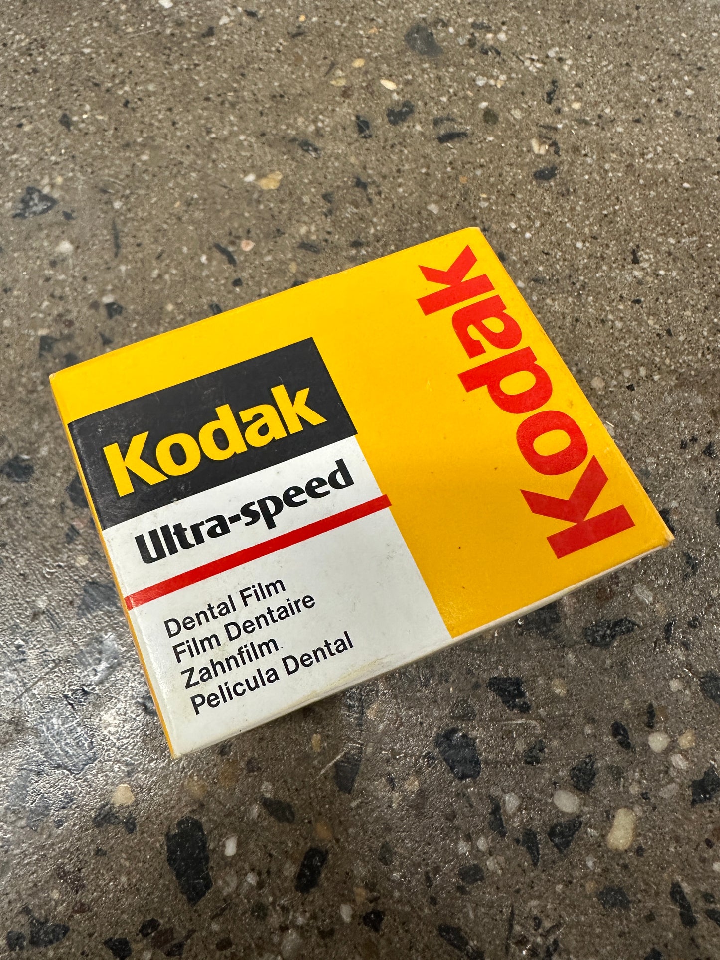 Kodak Dental Film Ultra Speed DF-50 Size 4 25 1- Film Packets Occlusal