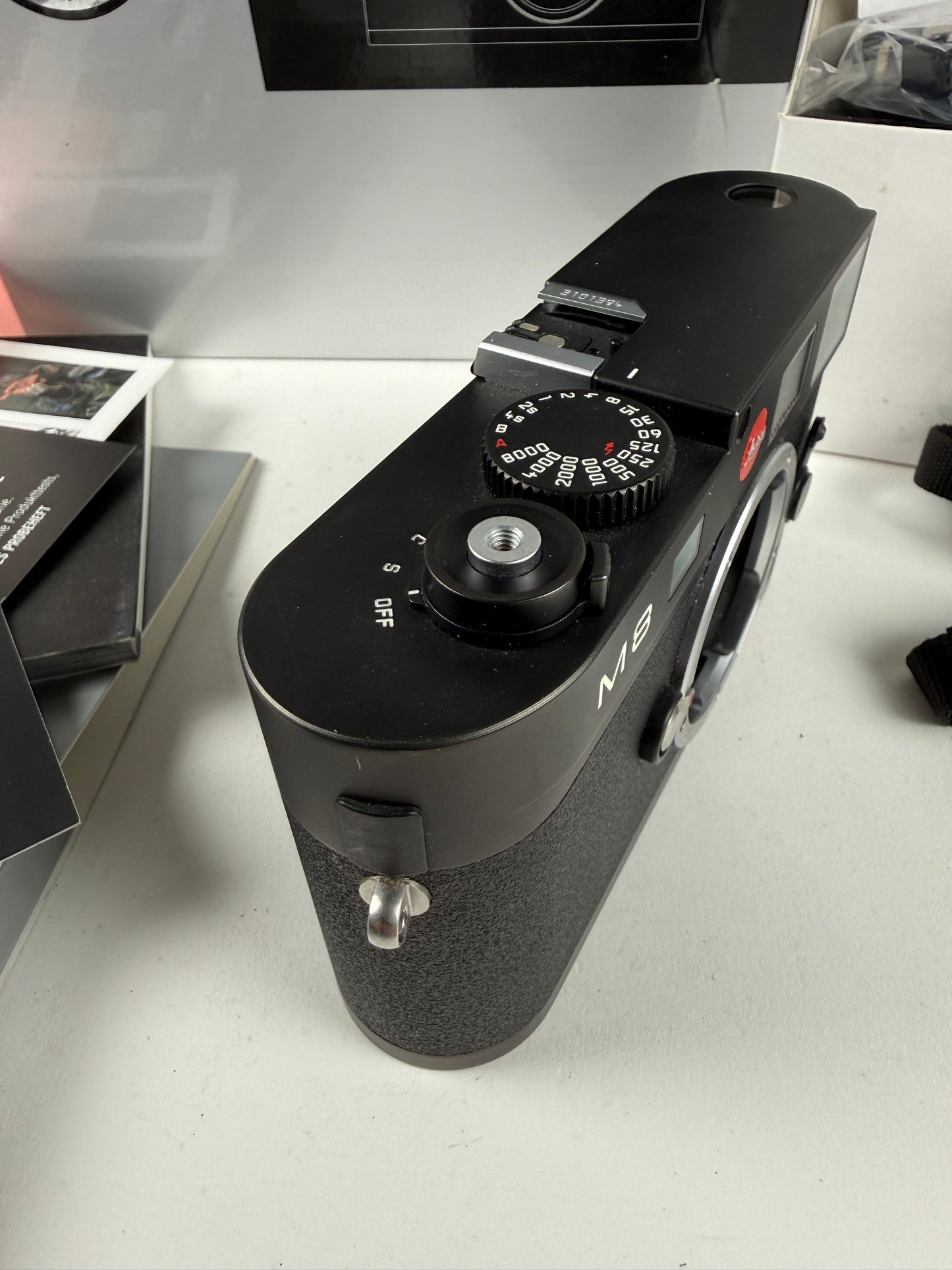 Leica M8 10.3MP Rangefinder Digital Camera Body - Black SC 4836