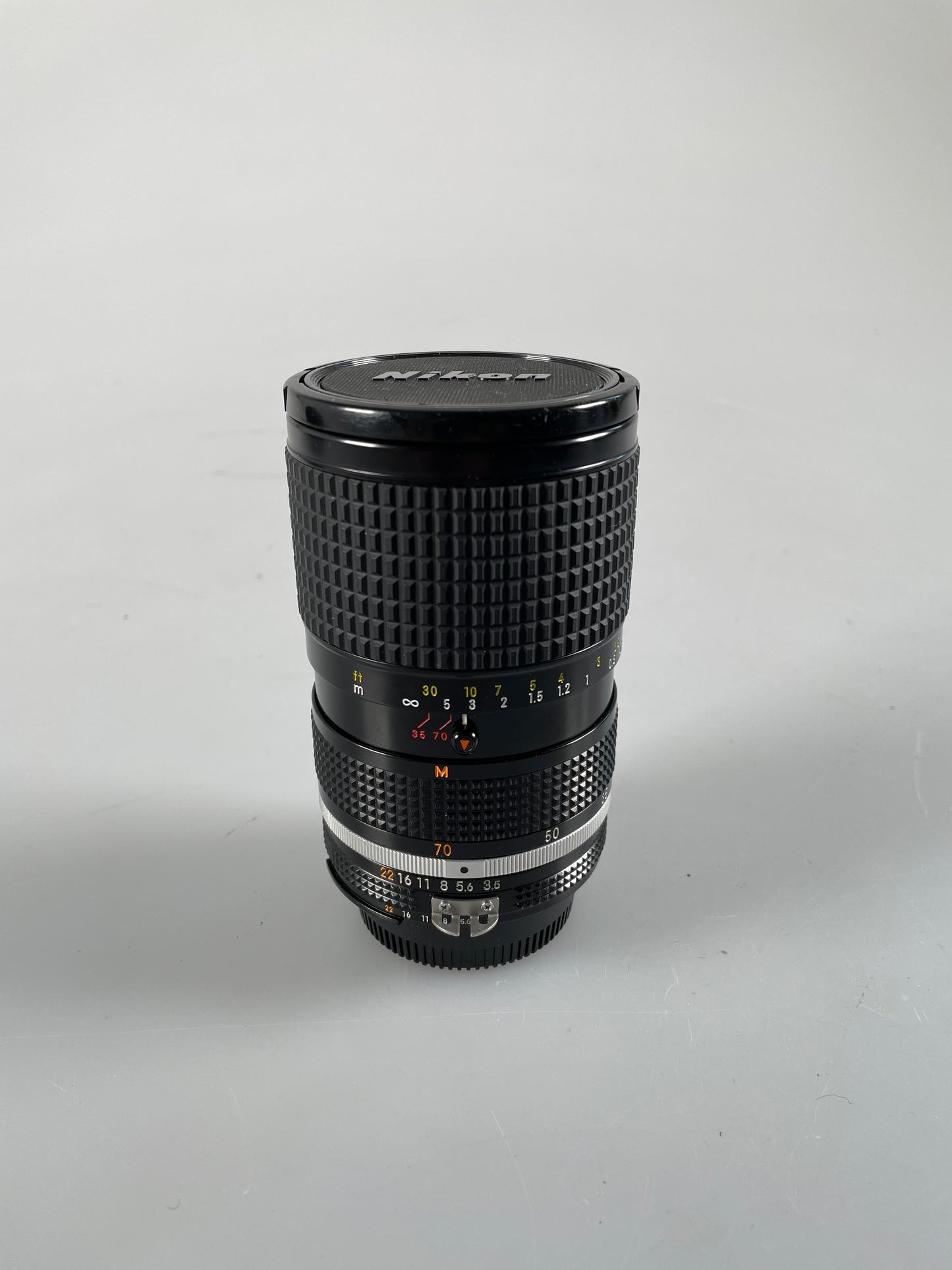 Nikon Ai Nikkor 35-70mm f3.5 Standard Zoom Lens