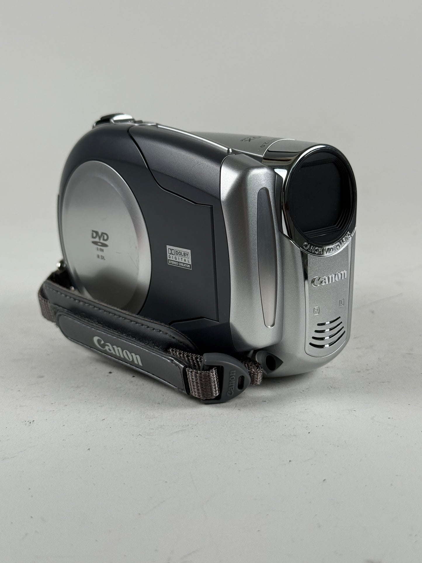 Canon DC210 DVD Video Camcorder 35x Optical Zoom