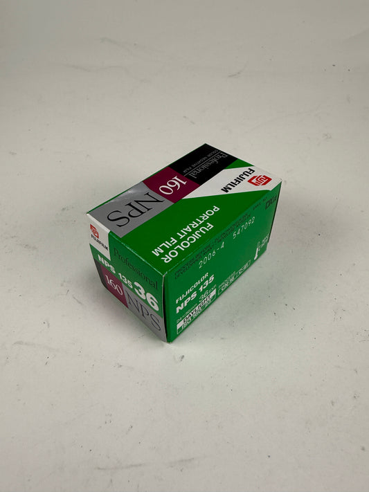 Fuji / Fujifilm Roll NPS 160 35mm Color Negative Film 36 exposure