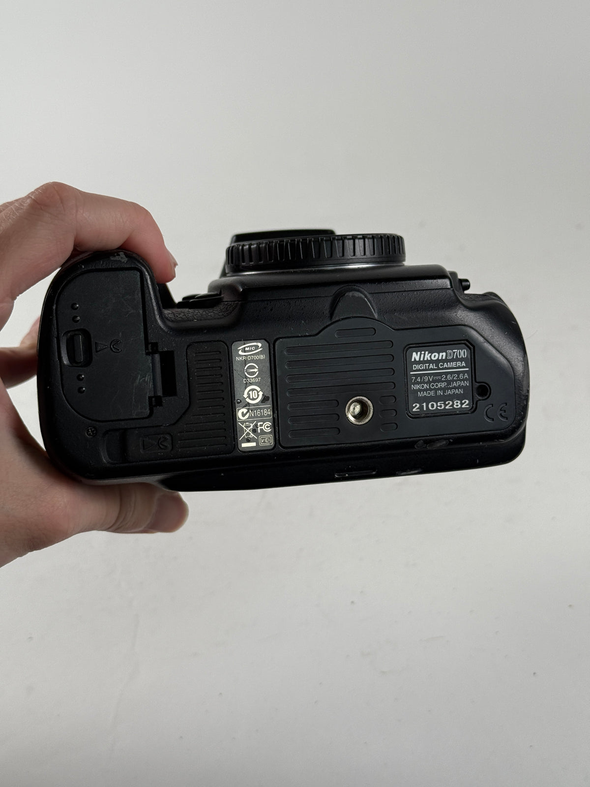 Nikon D700 12.1MP Digital SLR Camera Body