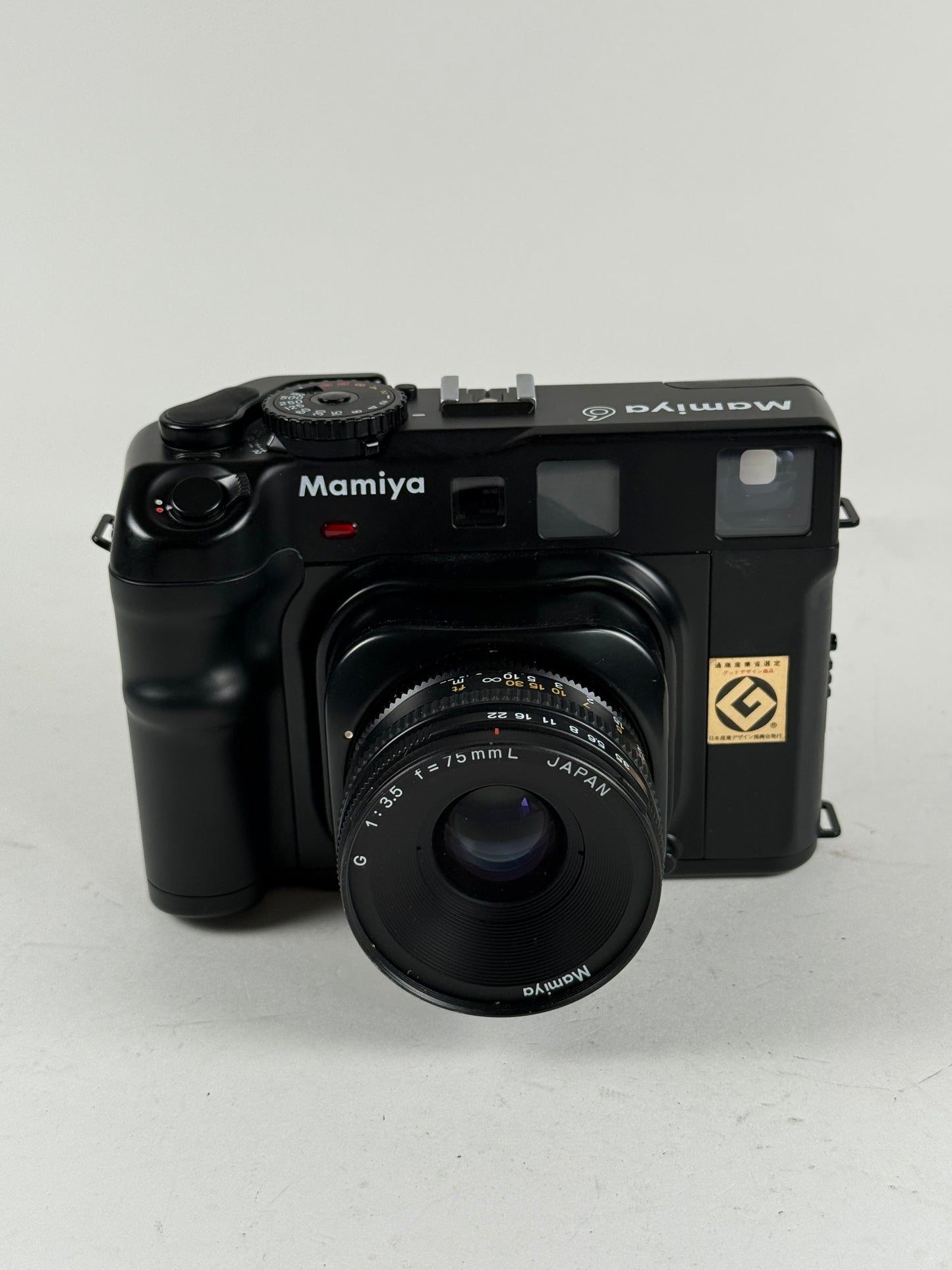 Mamiya 6 medium format rangefinder camera with 75mm f3.5 L G lens
