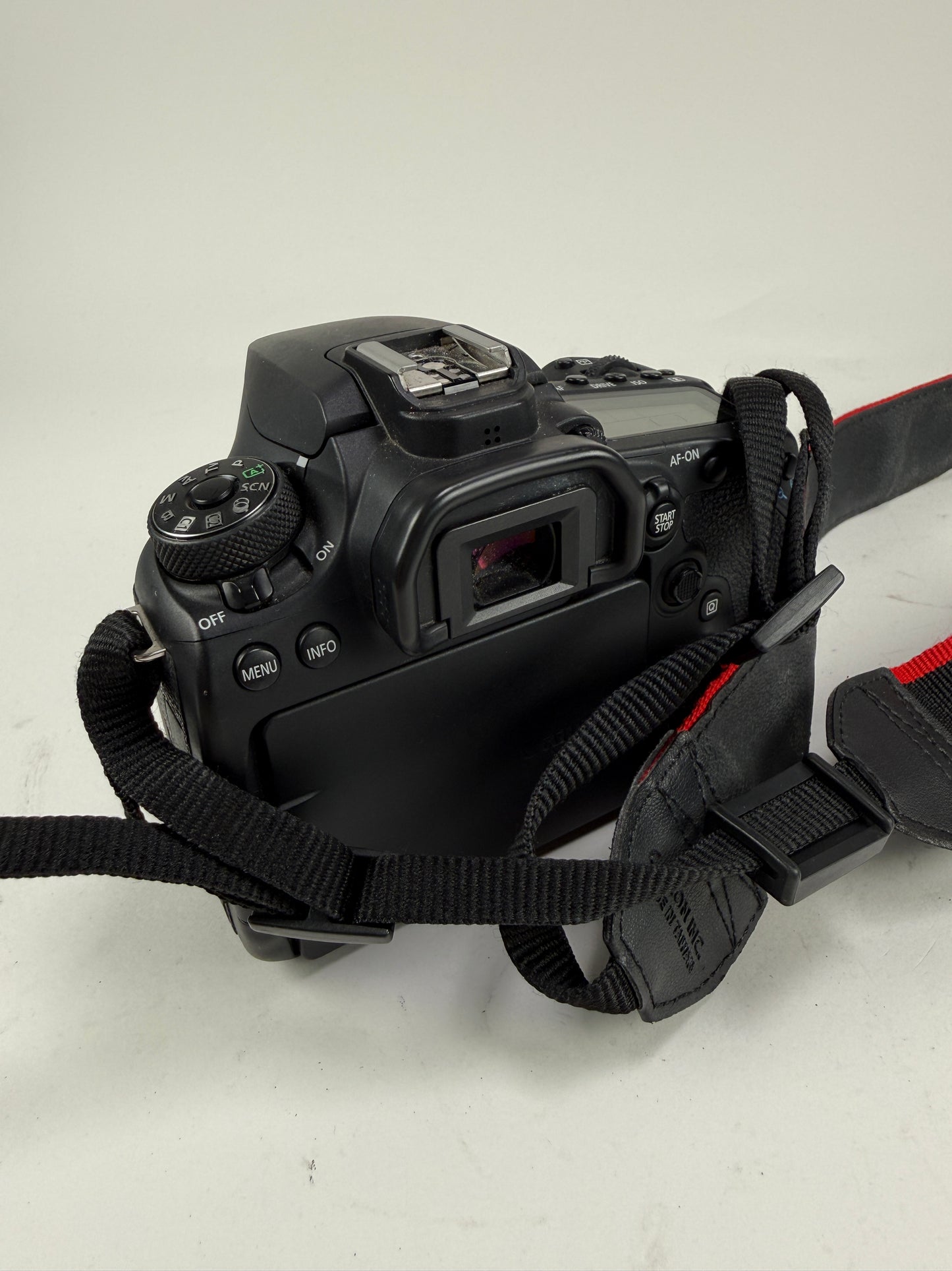 Canon 90D DSLR Camera Body