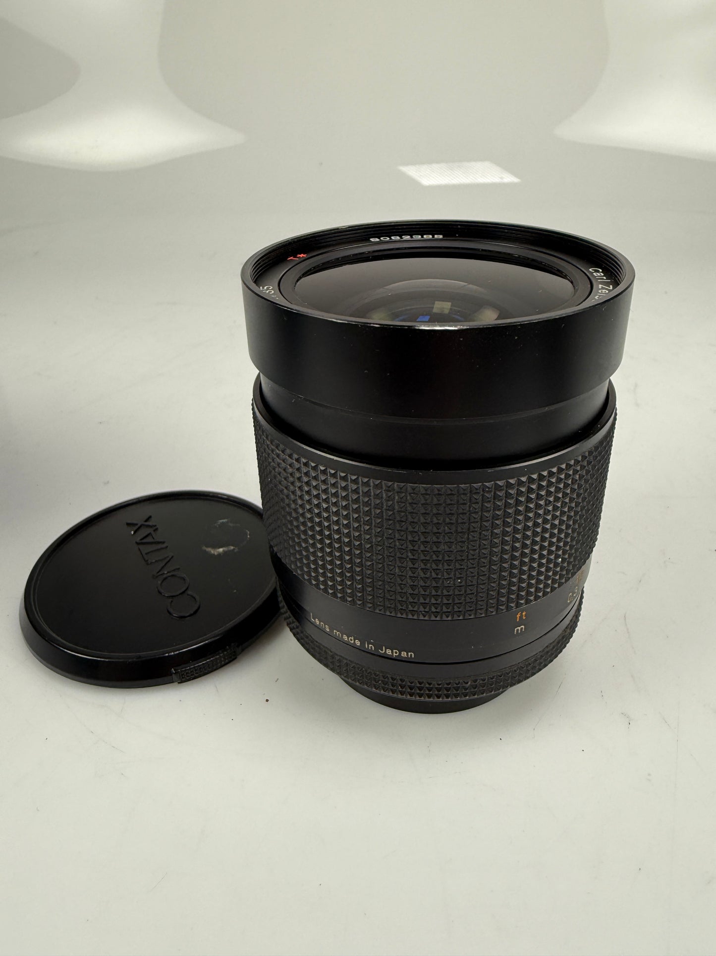 Contax Carl Zeiss Distagon T* 35mm f1.4 CY mount lens Japan