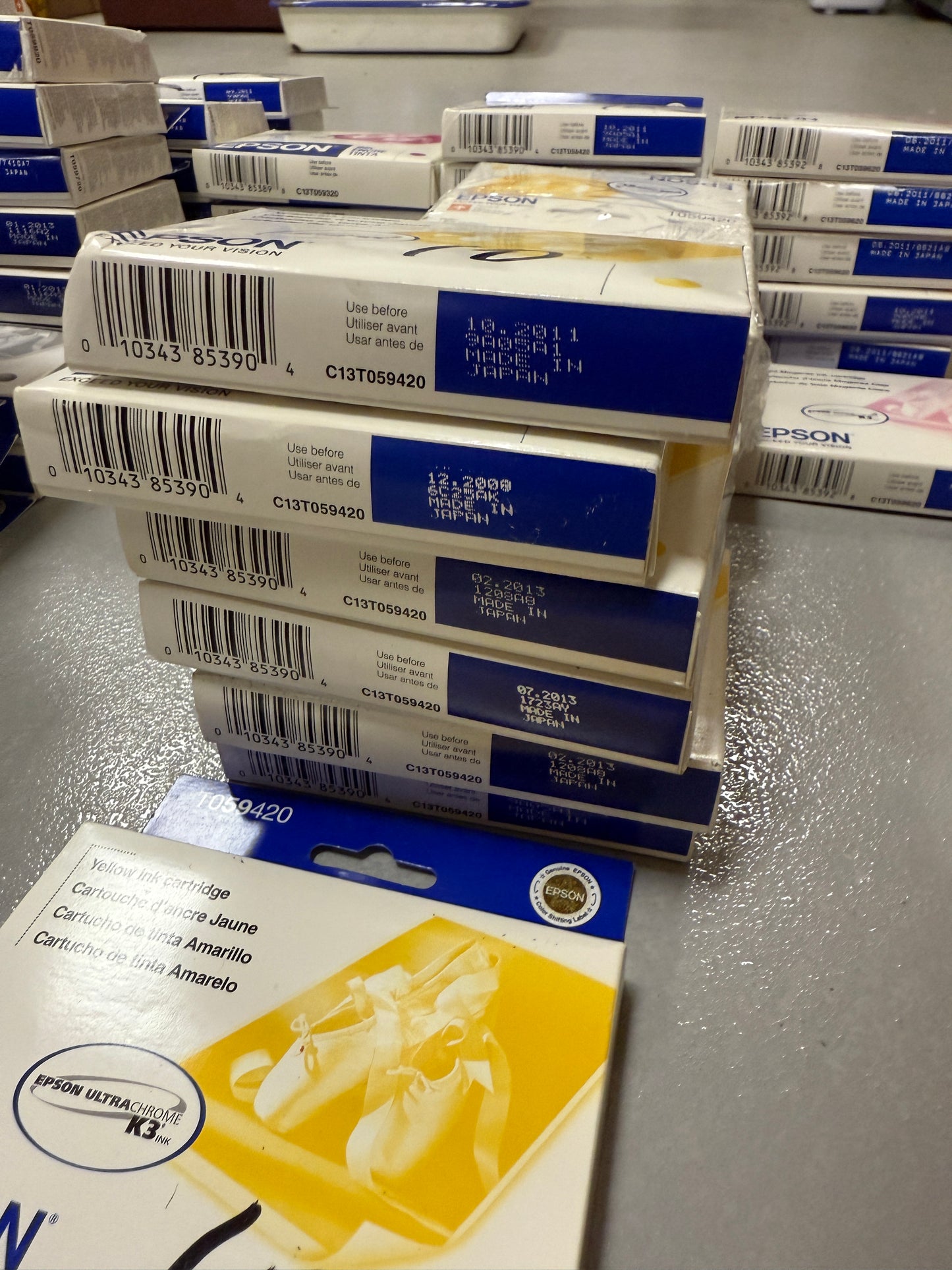 Genuine Epson lot of 79 epson 59 ink cartridges T059 style photo R2400