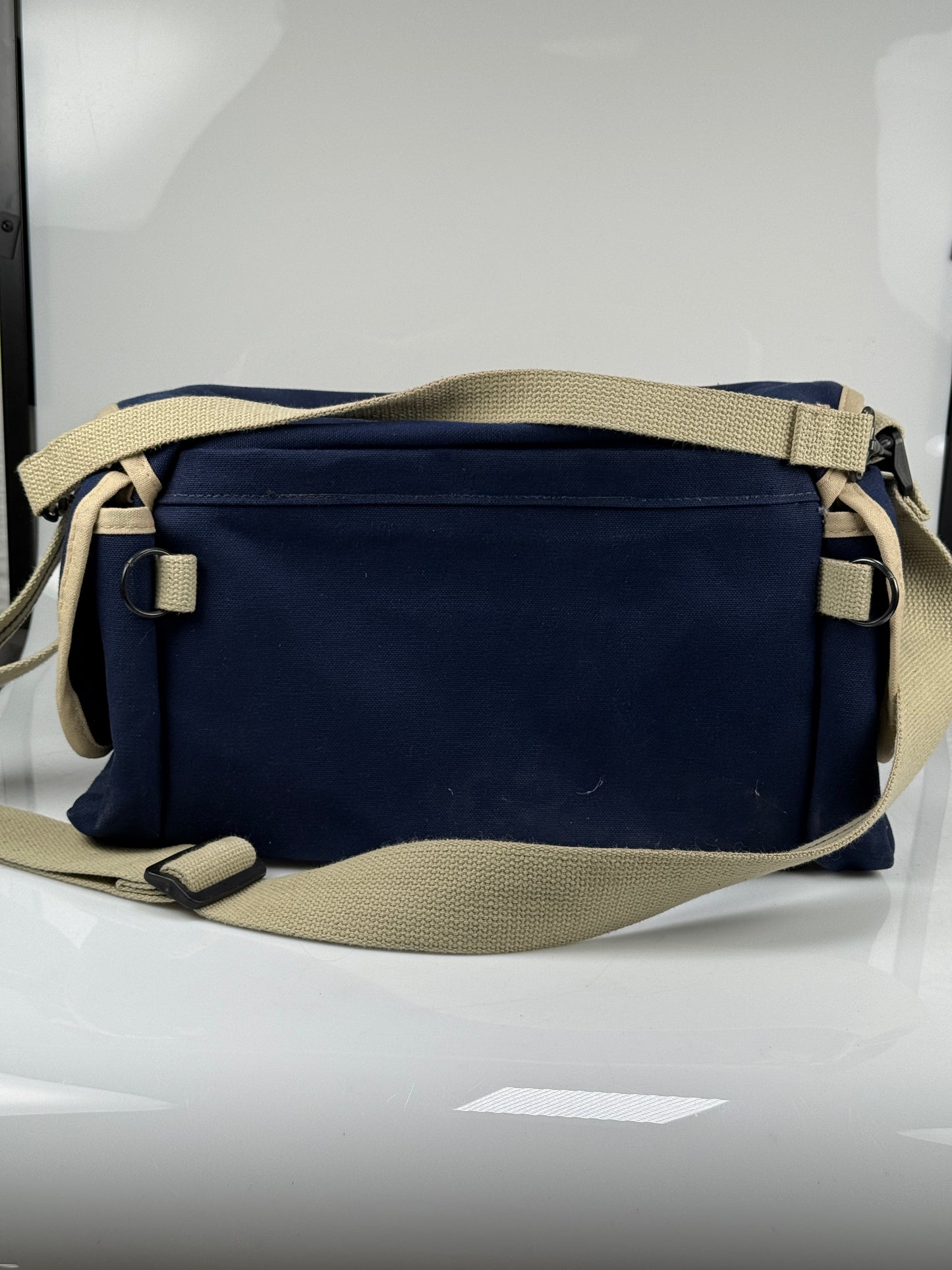 DOMKE F-2 ORIGINAL CAMERA SHOULDER BAG IN Blue, with insert