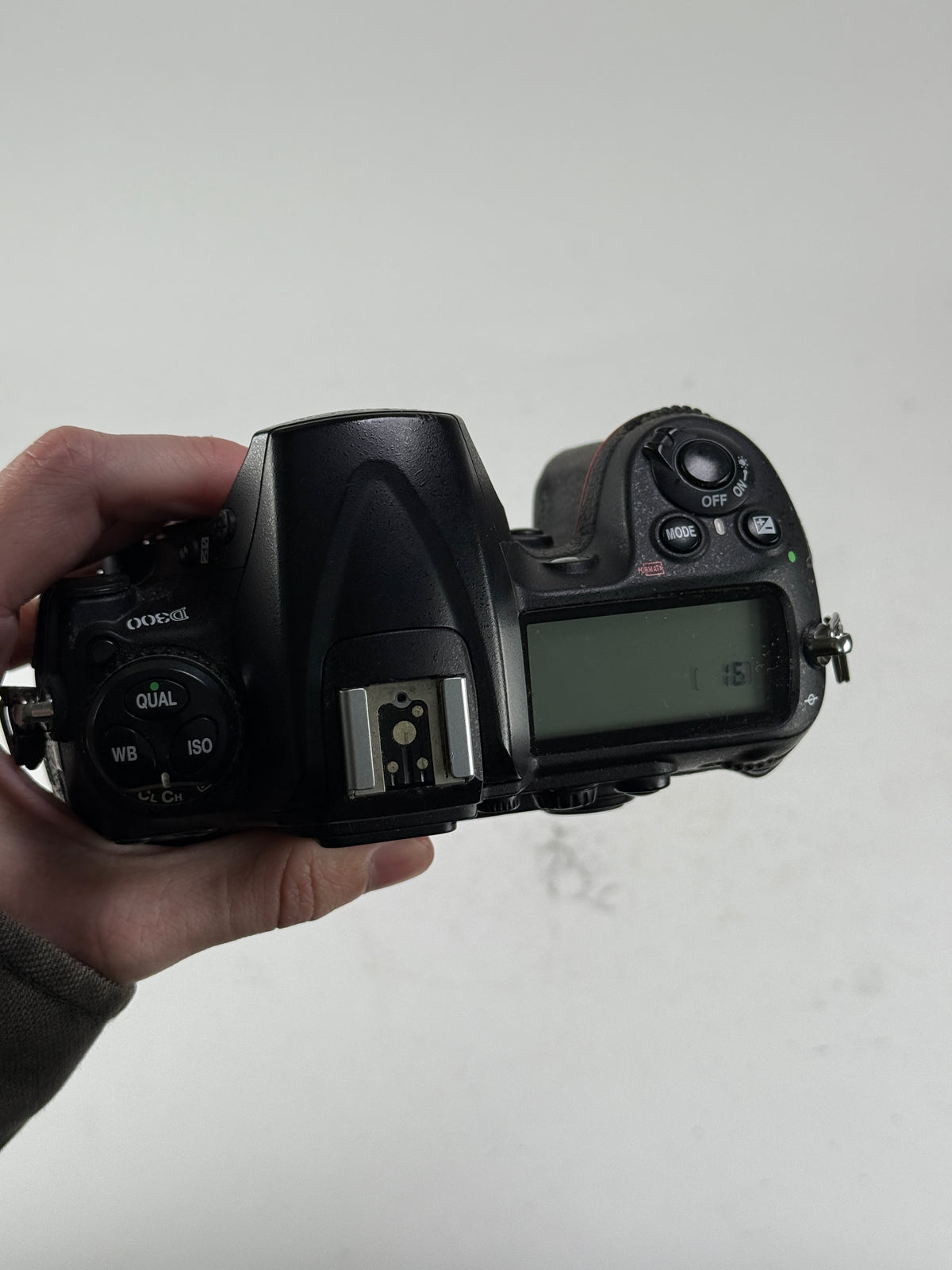 Nikon D300 12.3MP Digital SLR Camera Body